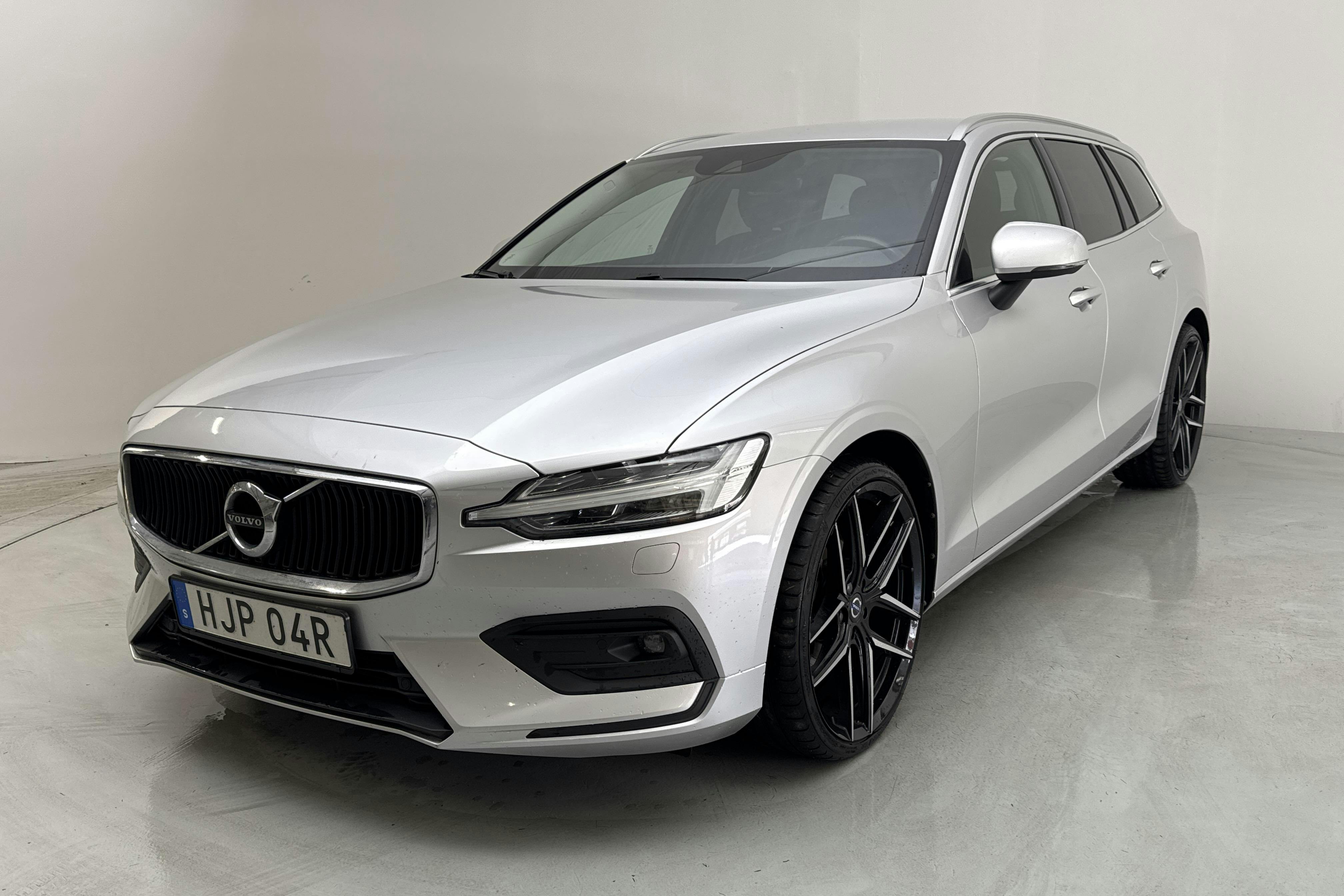 Volvo V60 D4 (190hk) - 130 080 km - Automatic - silver - 2021