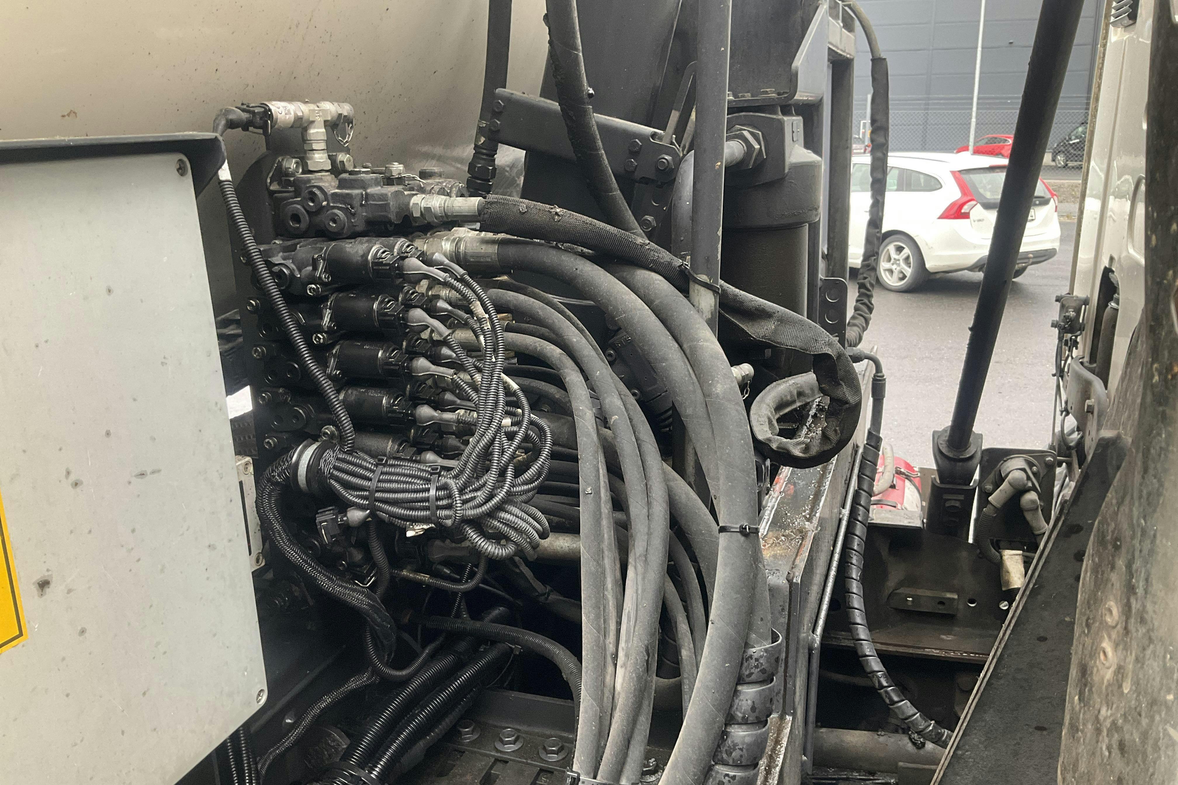 SCANIA P340LB - Högerstyrd - 175 133 km - Automat - 2016