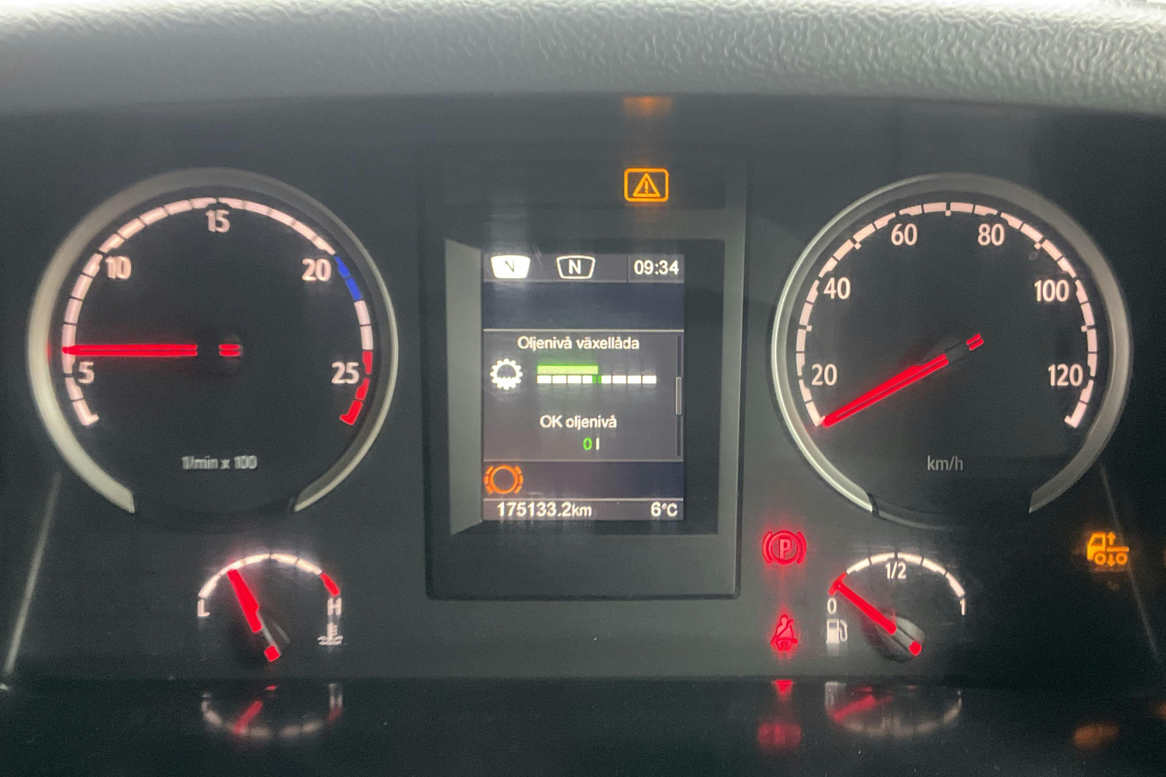 SCANIA P340LB - Högerstyrd - 175 133 km - Automat - 2016