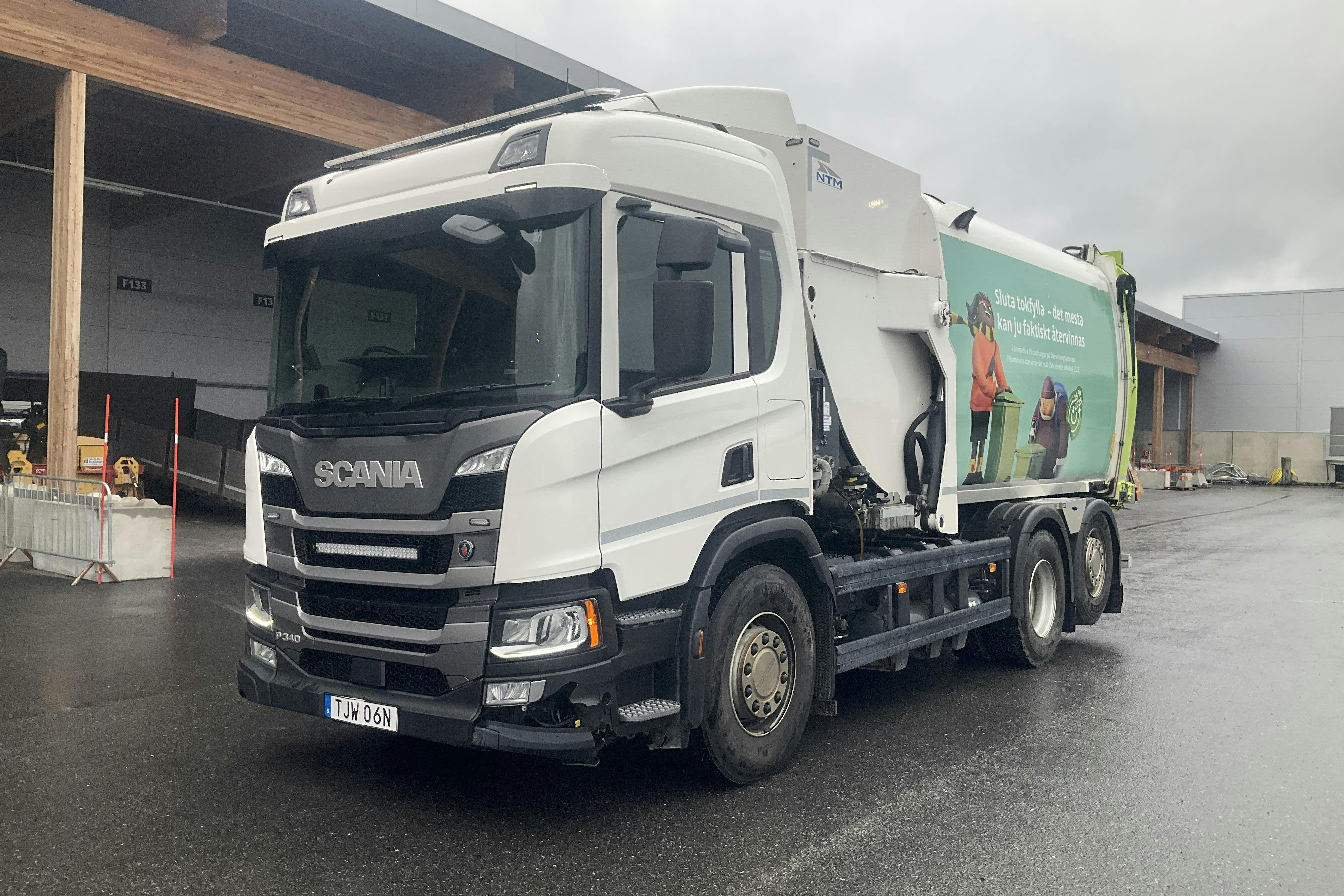 SCANIA P340B CNG - 71 849 km - Automat - vit - 2020