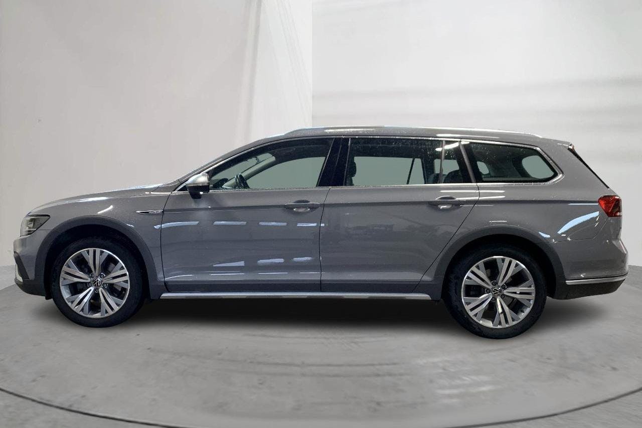 VW Passat Alltrack 2.0 TDI Sportscombi 4Motion (200hk) - 3 532 mil - Automat - grå - 2024