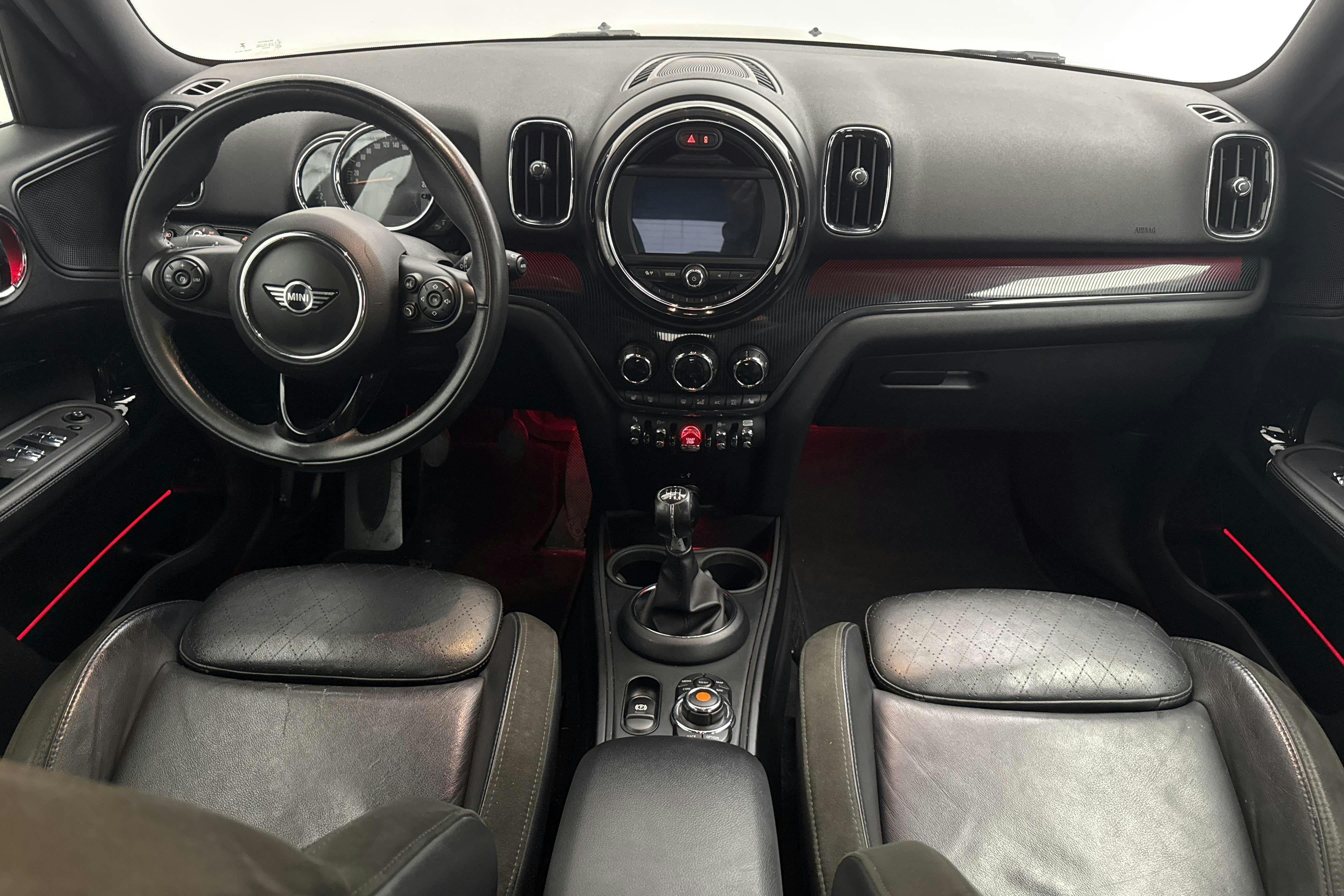 MINI Cooper ALL4 Countryman, F60 (136hk) - 10 985 mil - Manuell - svart - 2018