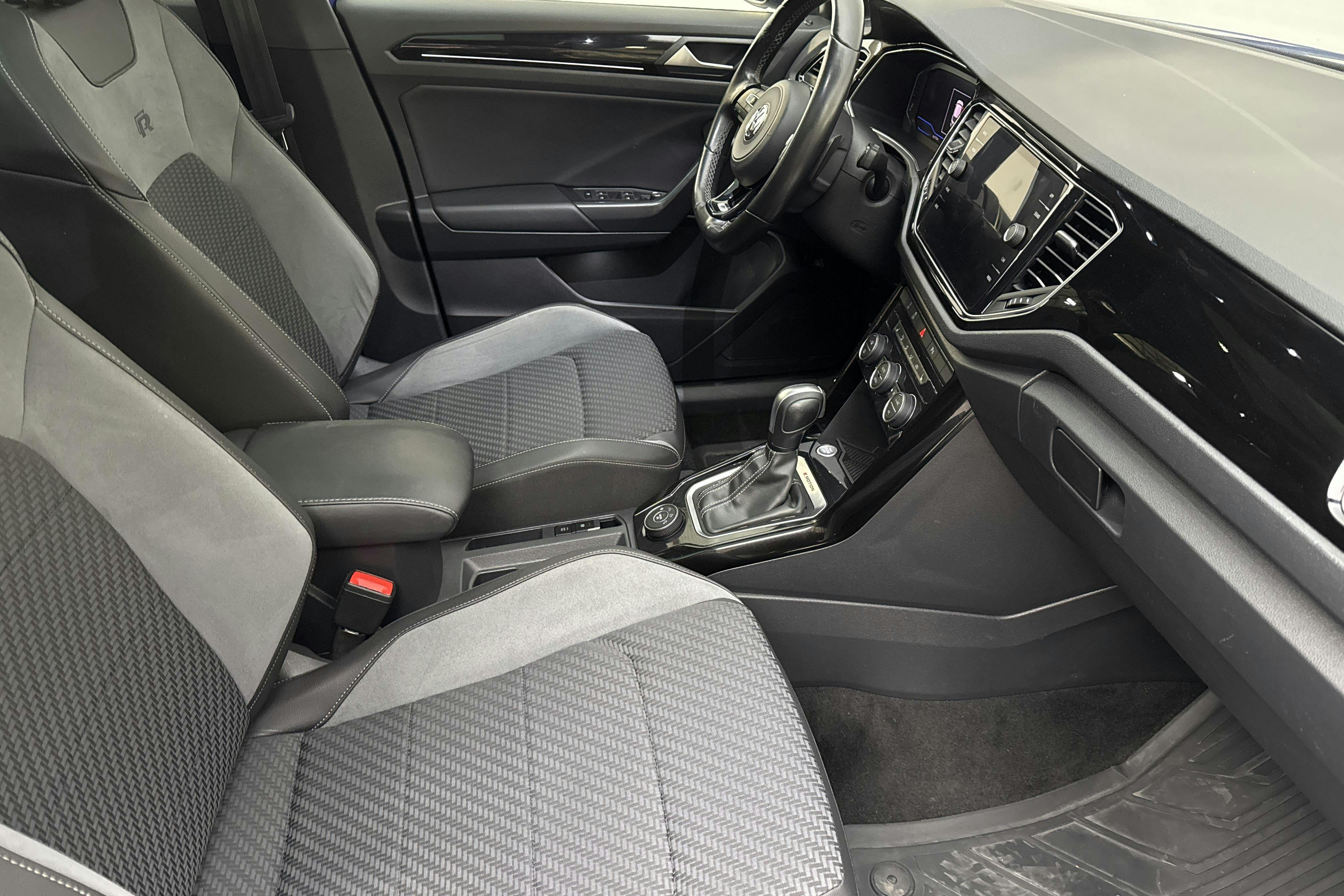 VW T-Roc R 2.0 TSI 4MOTION (300hk) - 8 177 mil - Automat - blå - 2020