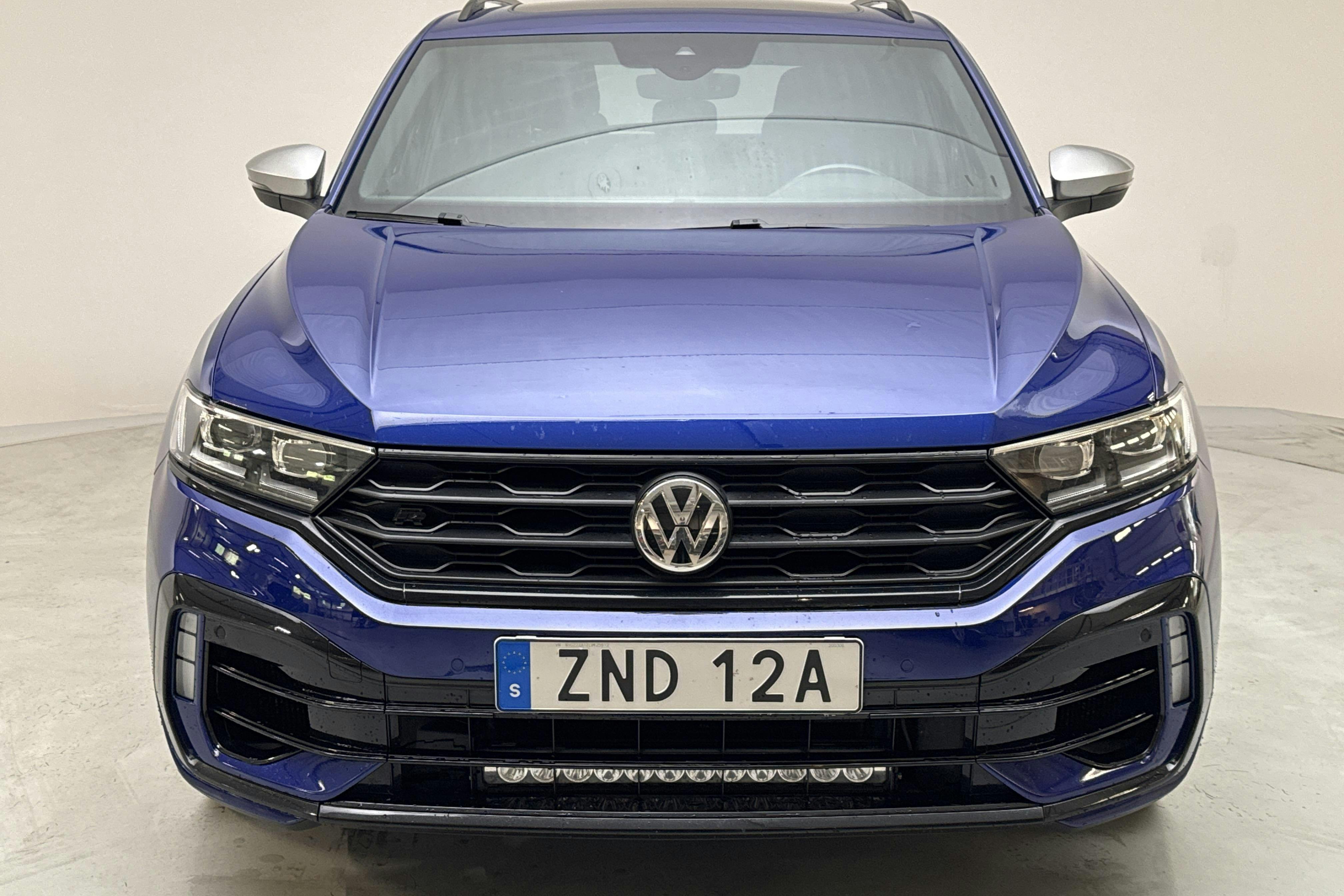 VW T-Roc R 2.0 TSI 4MOTION (300hk) - 8 177 mil - Automat - blå - 2020