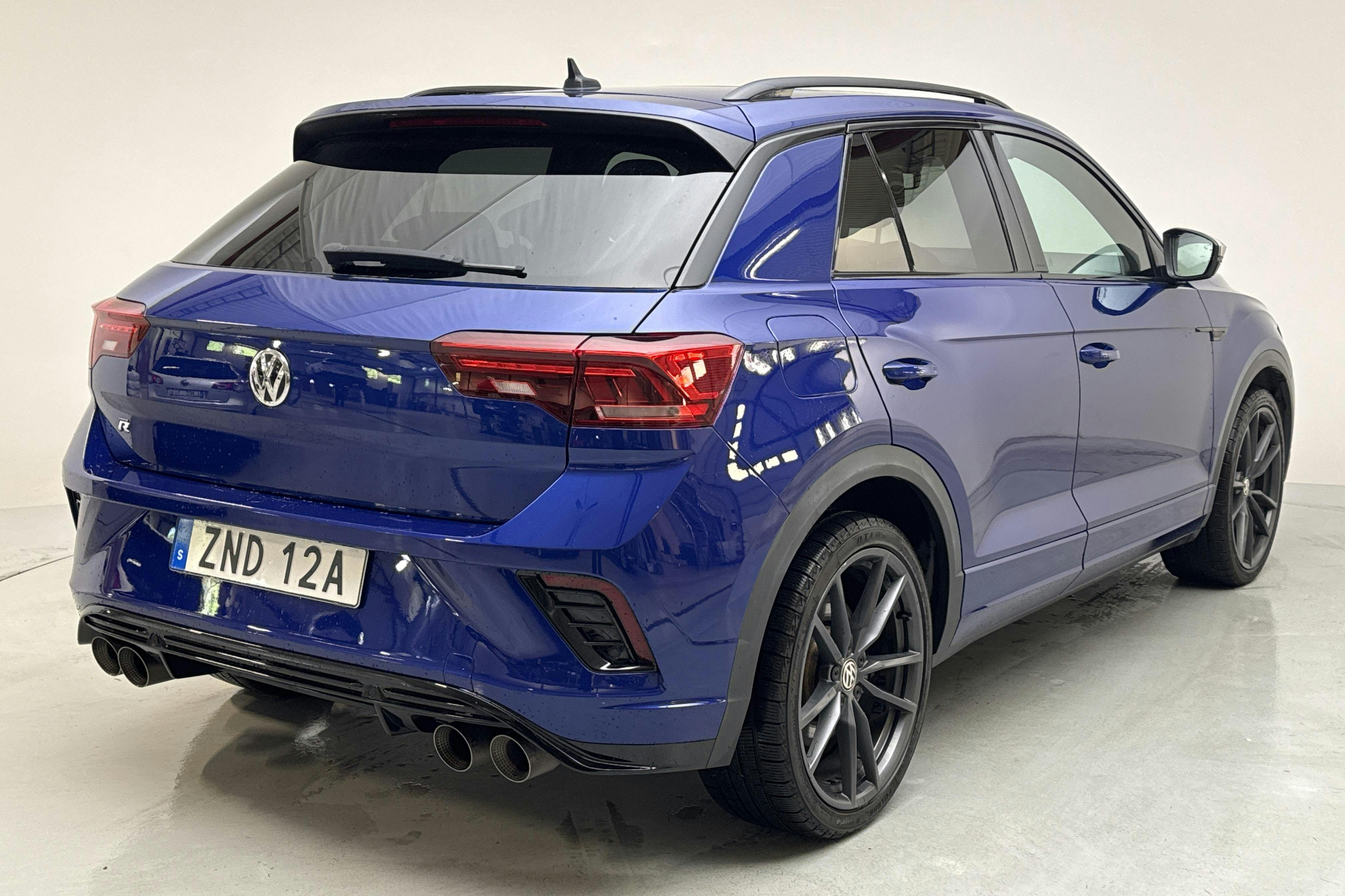 VW T-Roc R 2.0 TSI 4MOTION (300hk) - 8 177 mil - Automat - blå - 2020