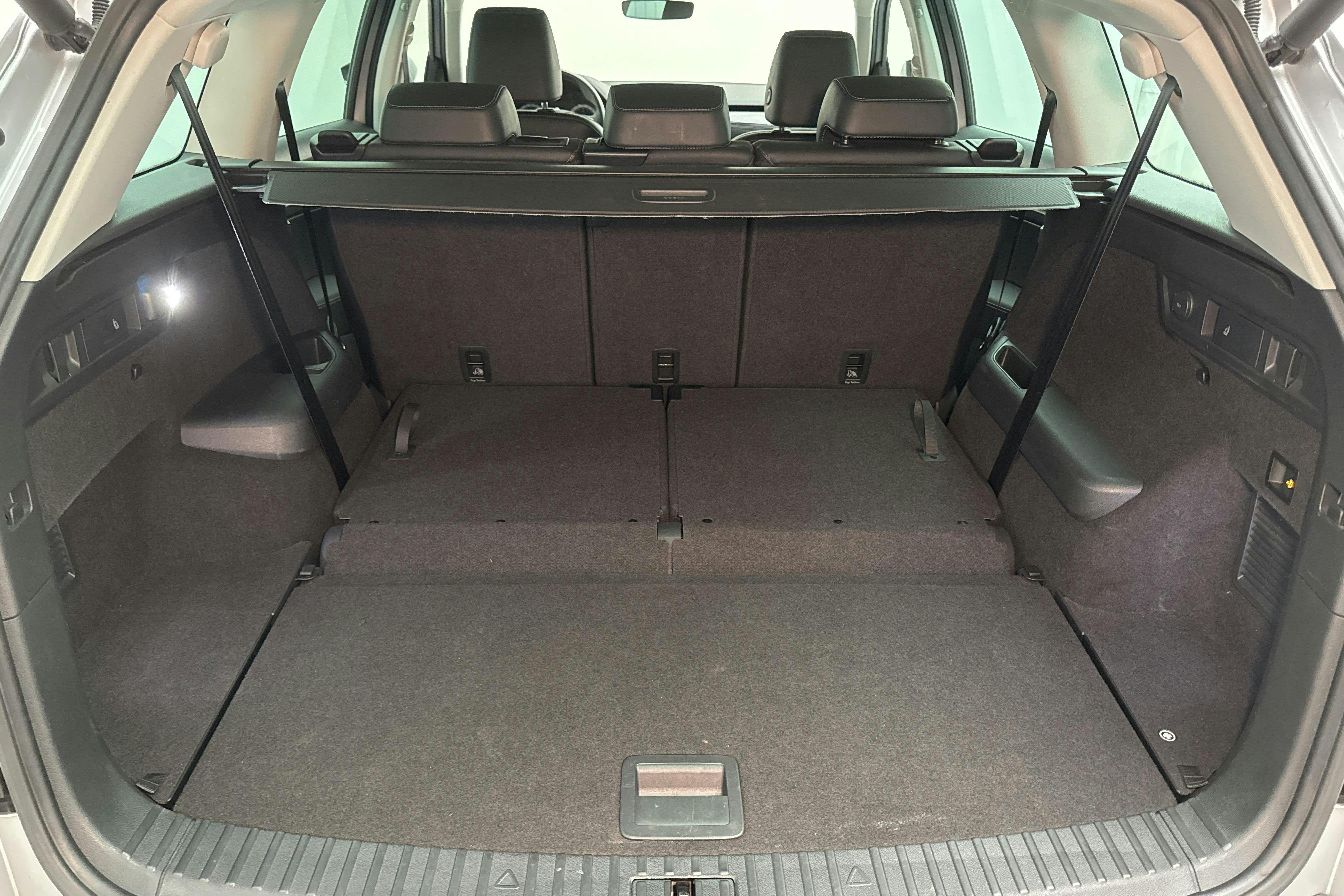 Skoda Kodiaq 2.0 TDI 4X4 (190hk) - 9 736 mil - Automat - silver - 2020