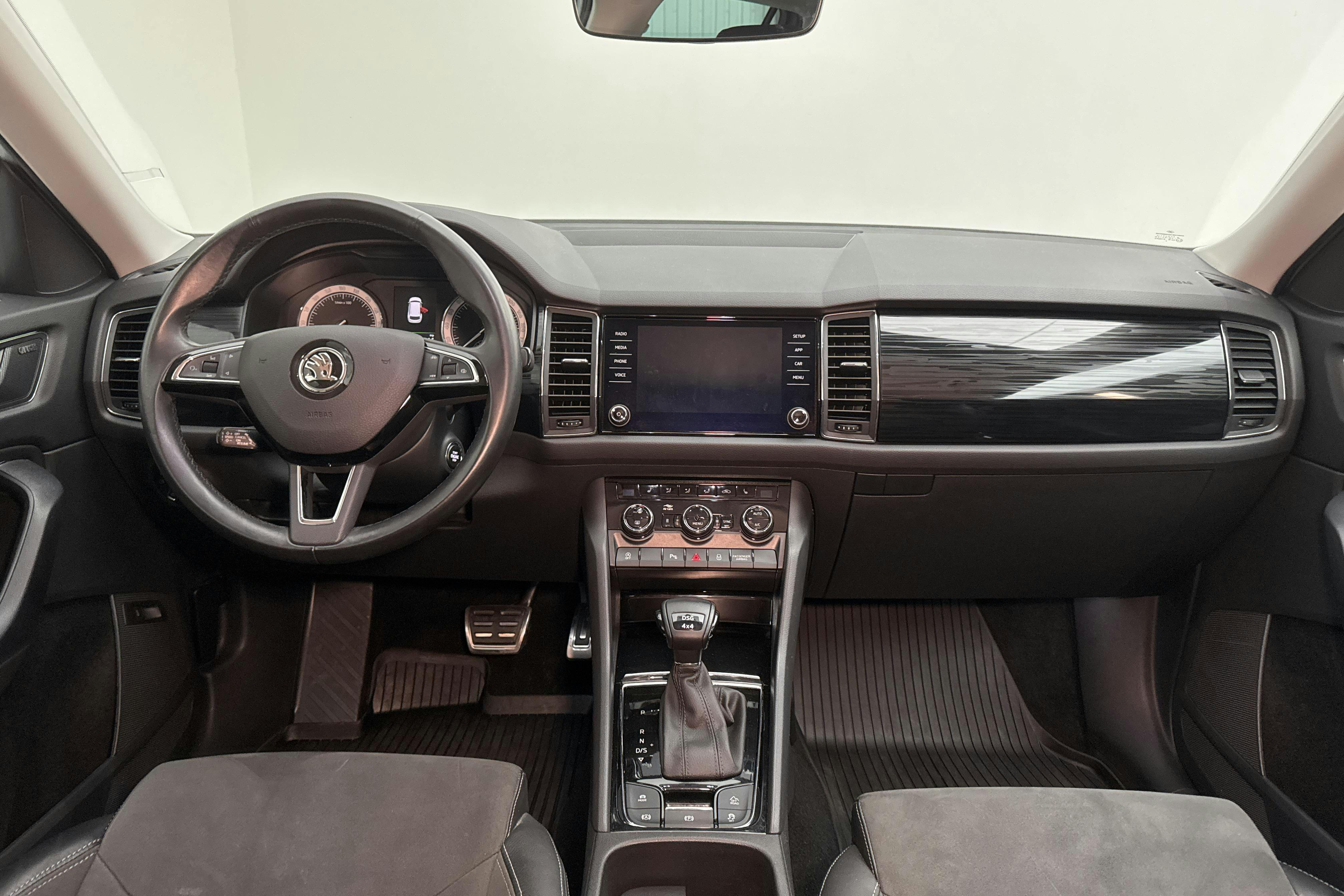 Skoda Kodiaq 2.0 TDI 4X4 (190hk) - 9 736 mil - Automat - silver - 2020