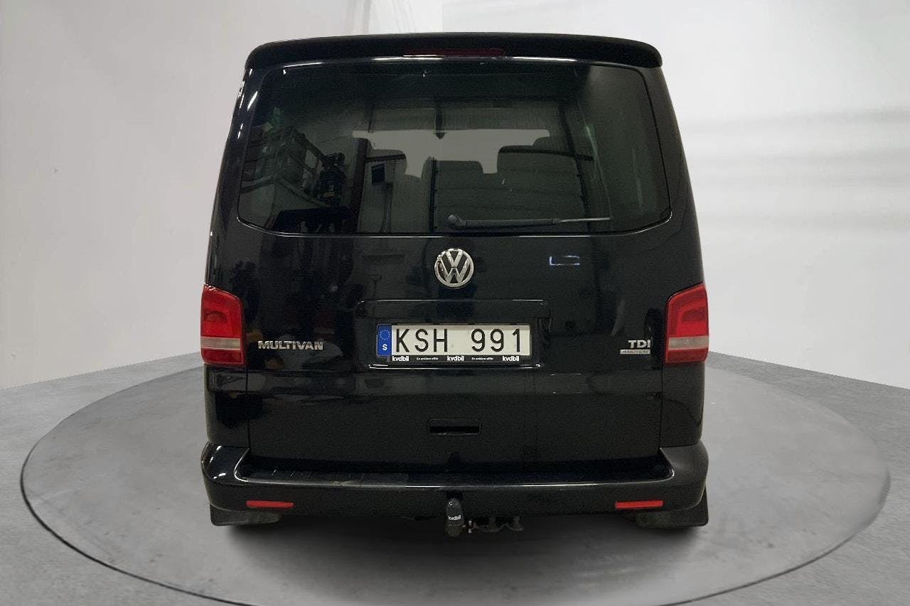 VW Multivan T5 2.0 TDI 4MOTION (140hk) - 15 898 mil - Manuell - svart - 2010