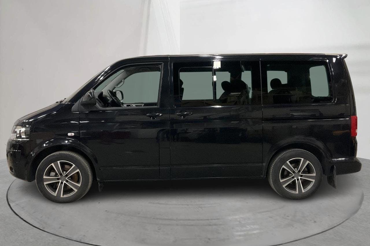 VW Multivan T5 2.0 TDI 4MOTION (140hk) - 15 898 mil - Manuell - svart - 2010