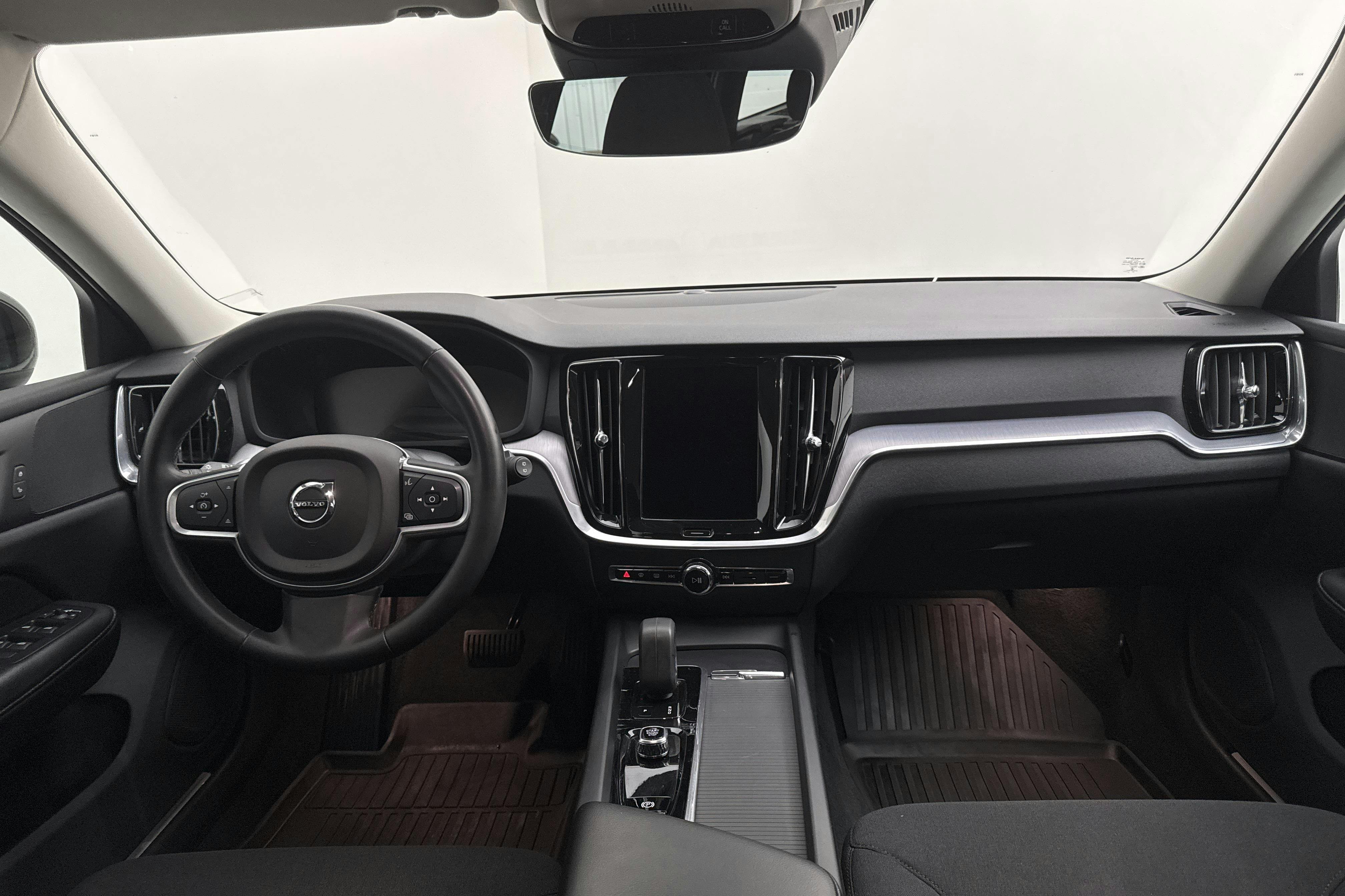 Volvo V60 B4 Mildhybrid, Diesel (197hk) - 6 992 mil - Automat - svart - 2022