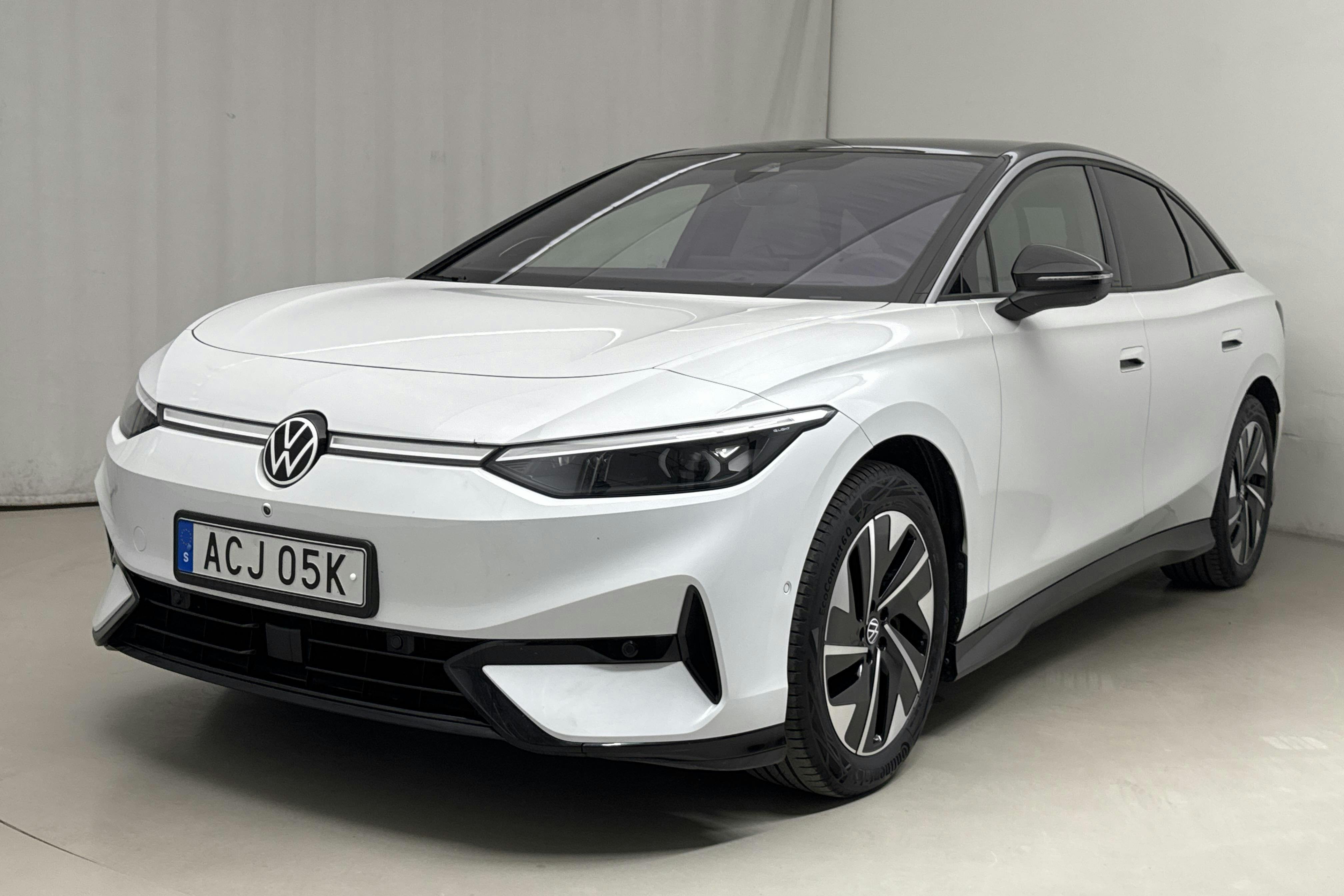 VW ID.7 77kWh (286hk) - 2 417 mil - Automat - vit - 2024