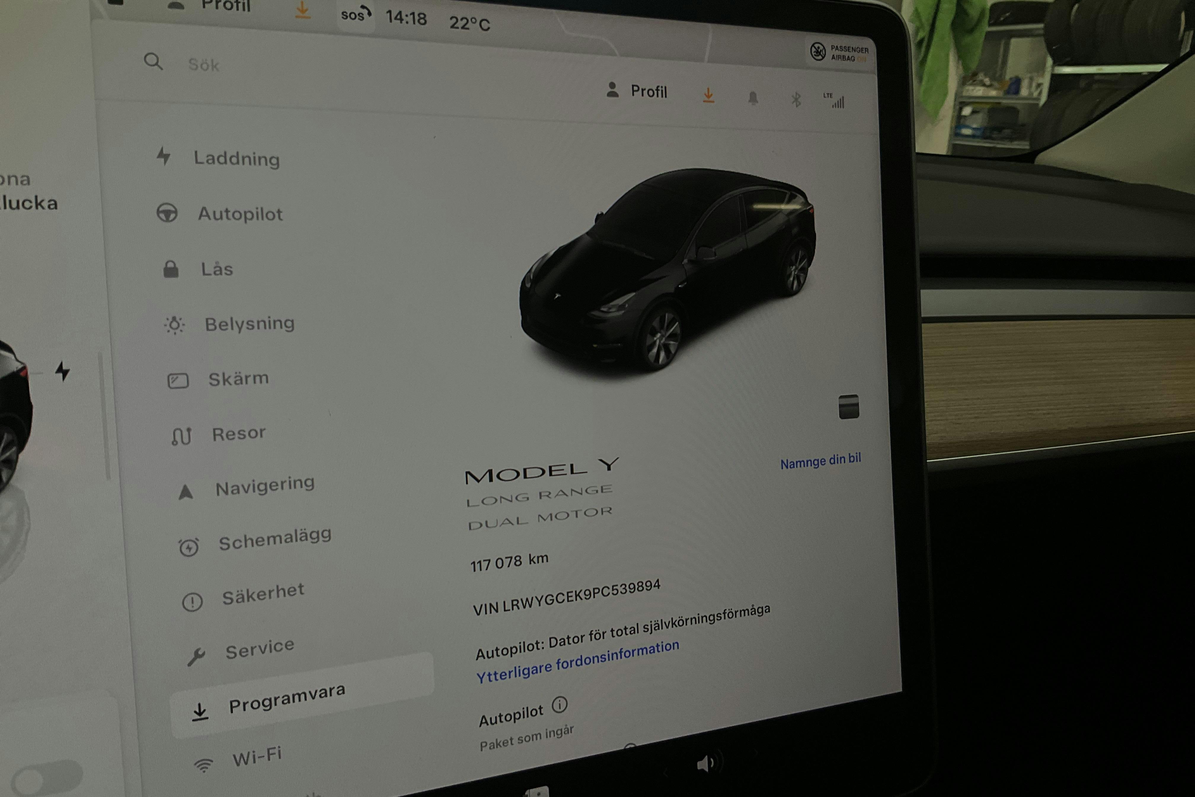 Tesla Model Y Long Range Dual Motor AWD - 11 708 mil - Automat - svart - 2023