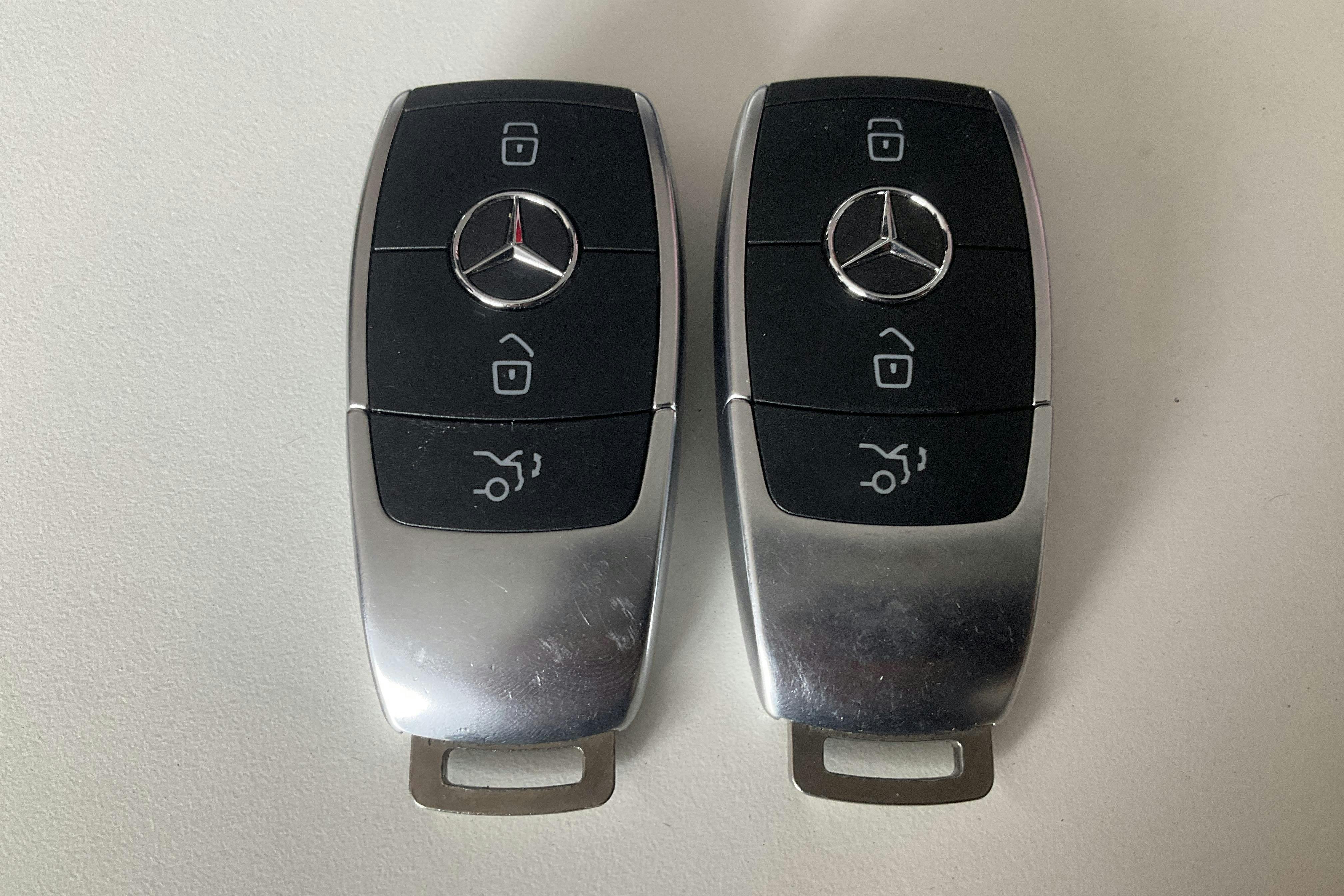 Mercedes EQC 400 4MATIC 80,0 kWh N293 (408hk) - 110 970 km - Automatic - black - 2022