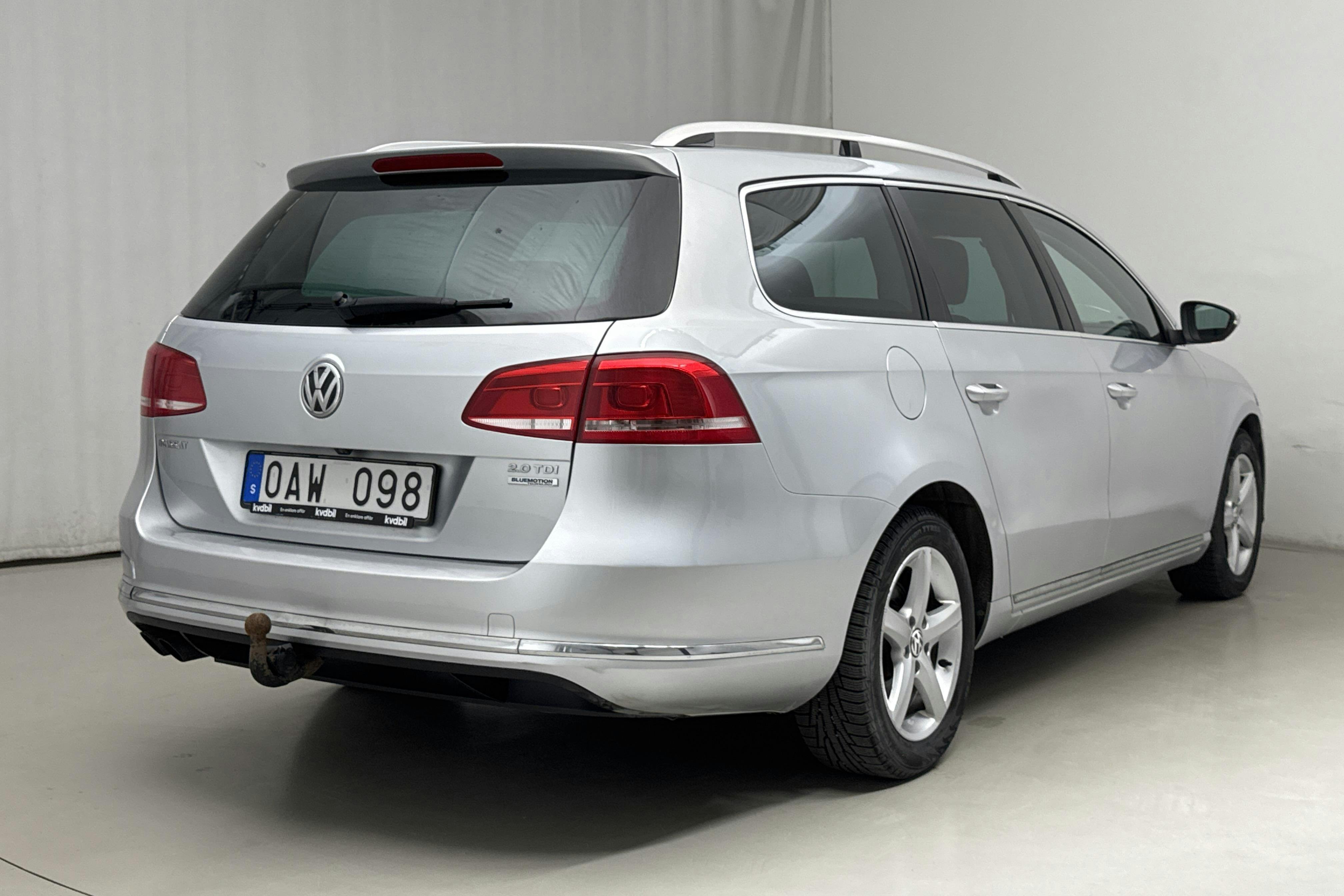 VW Passat 2.0 TDI BlueMotion Technology Variant (140hk) - 25 926 mil - Manuell - silver - 2014