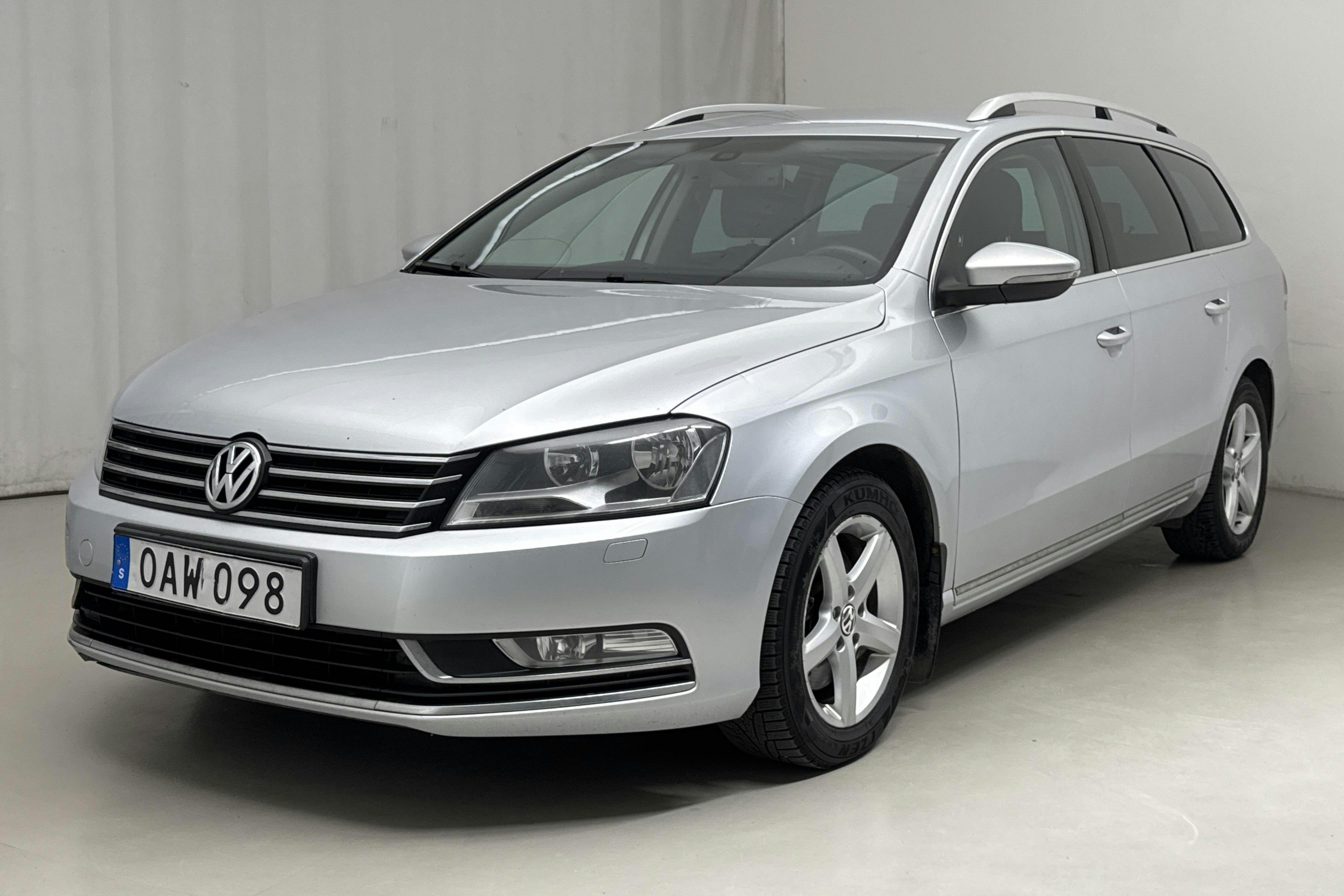 VW Passat 2.0 TDI BlueMotion Technology Variant (140hk) - 25 926 mil - Manuell - silver - 2014
