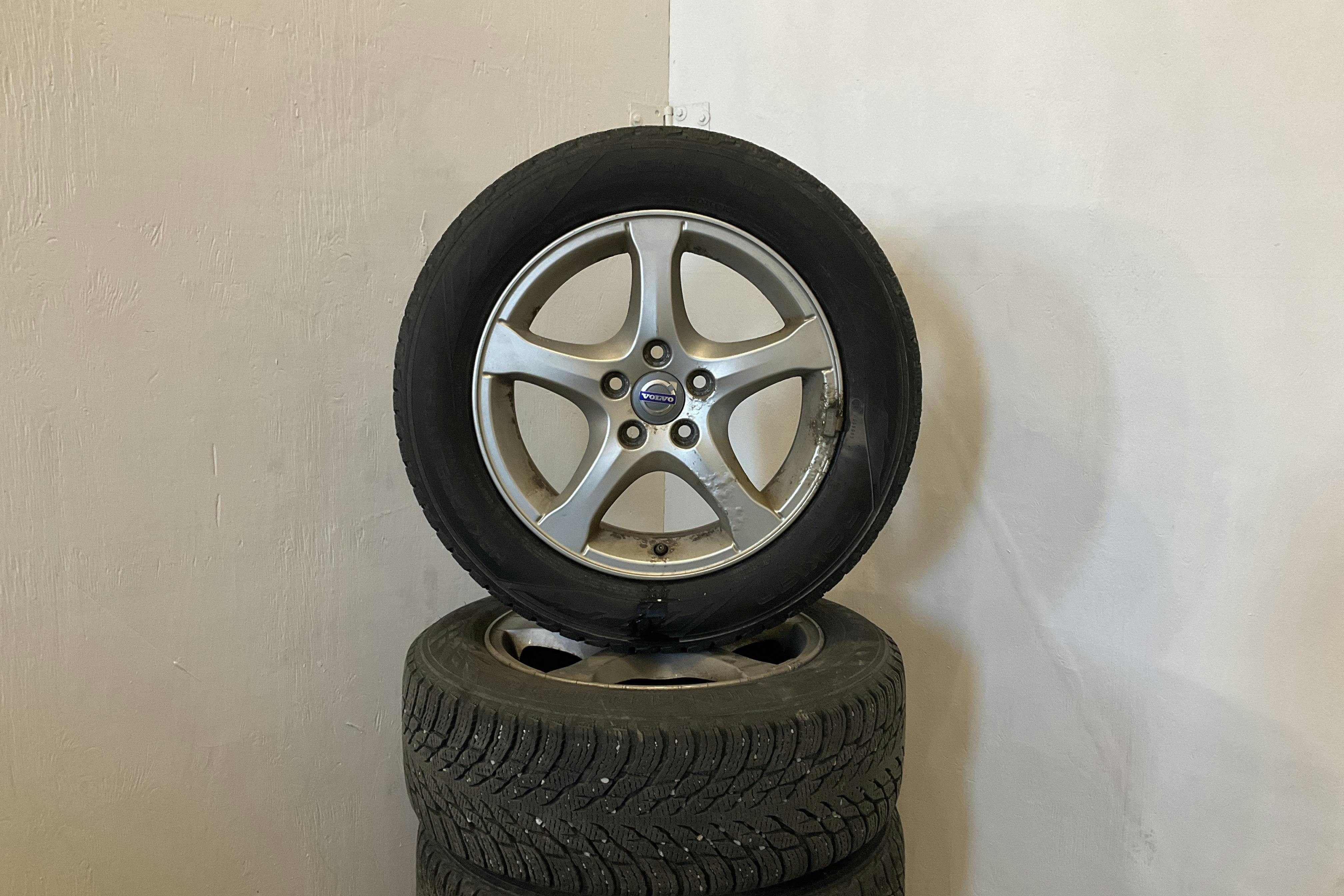 Volvo V70 II 2.0F (145hk) - 21 615 mil - Automat - vit - 2010