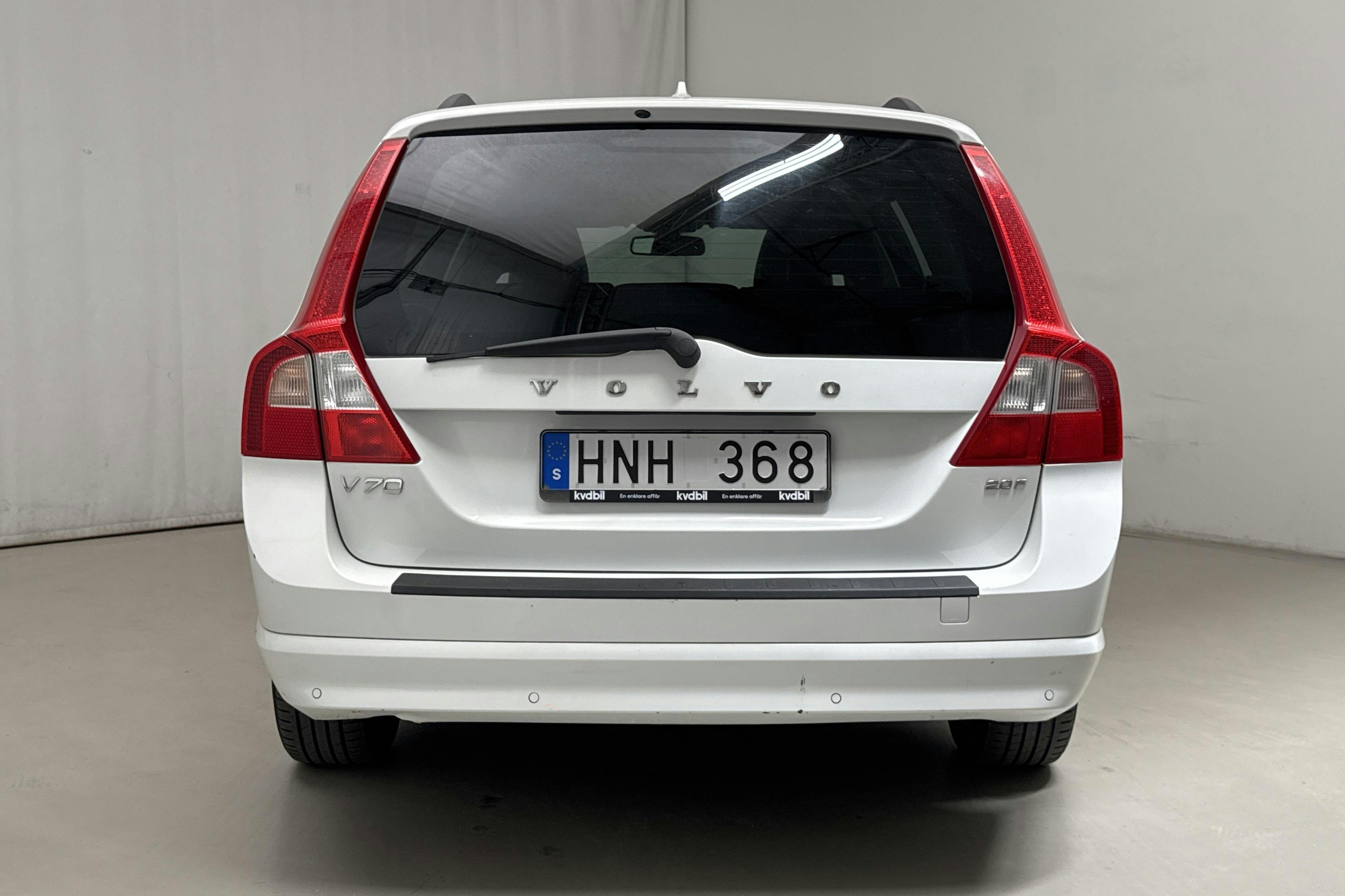 Volvo V70 II 2.0F (145hk) - 21 615 mil - Automat - vit - 2010
