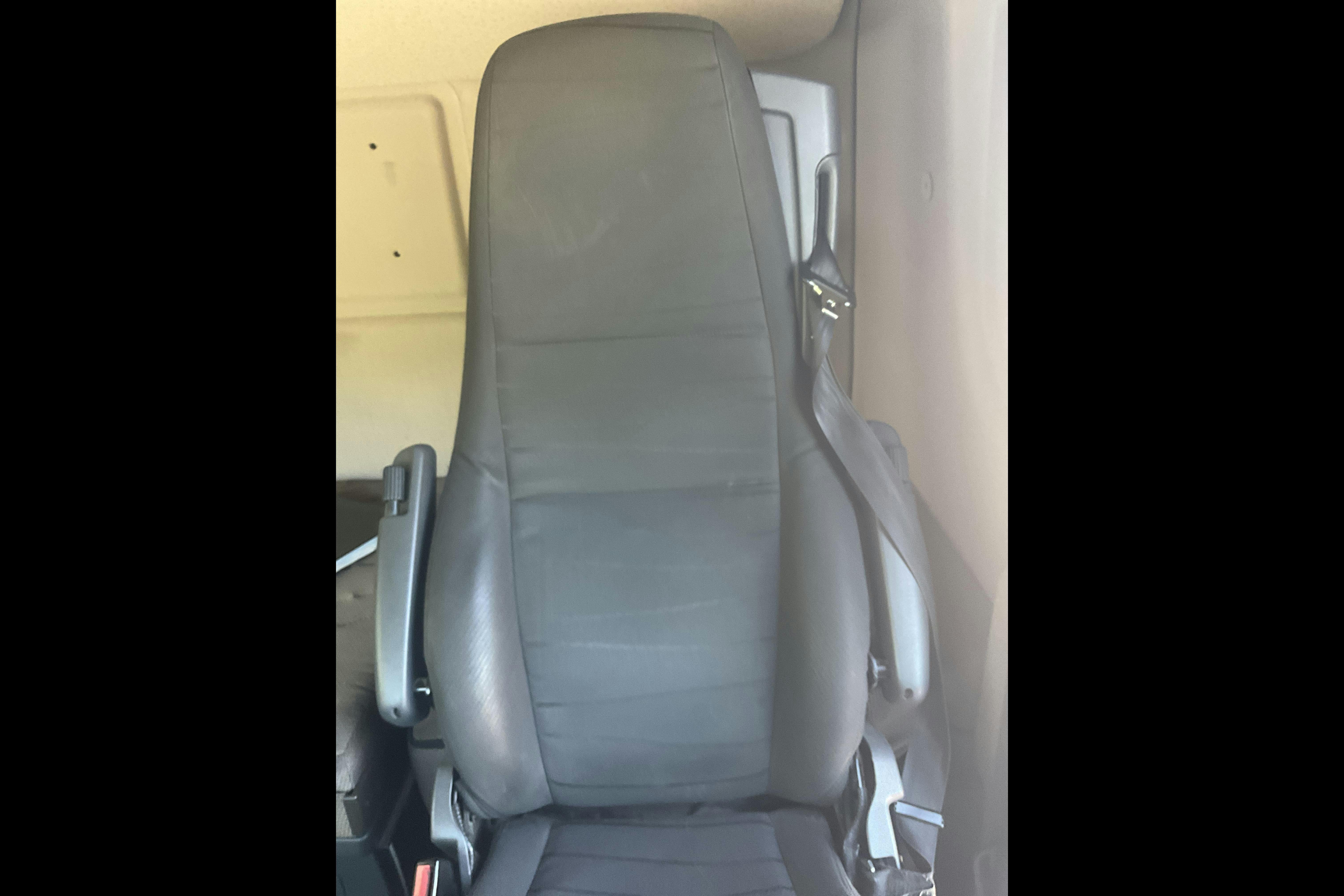Scania R560 - 957 218 km - Automat - vit - 2013