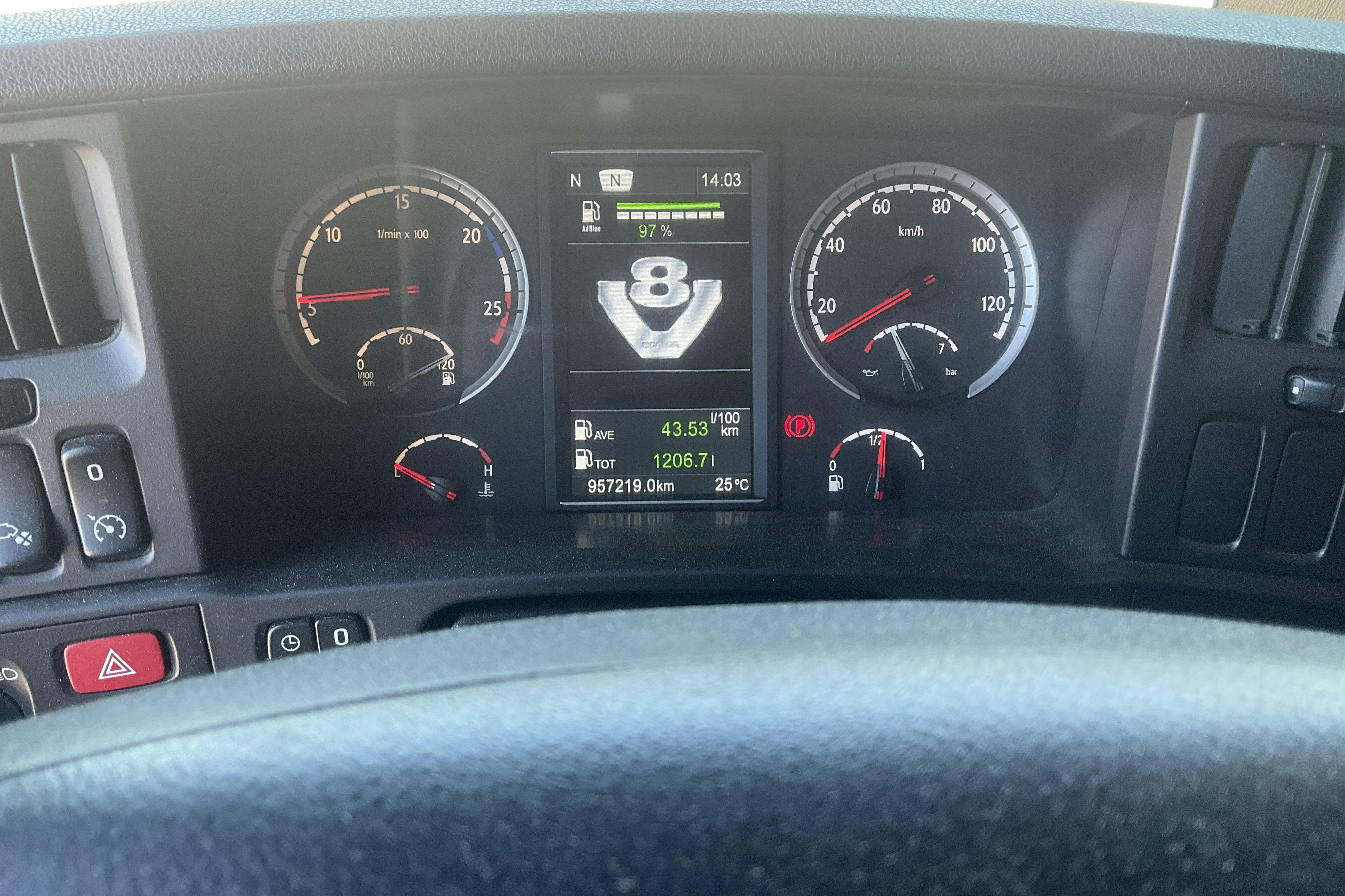 Scania R560 - 957 218 km - Automat - vit - 2013