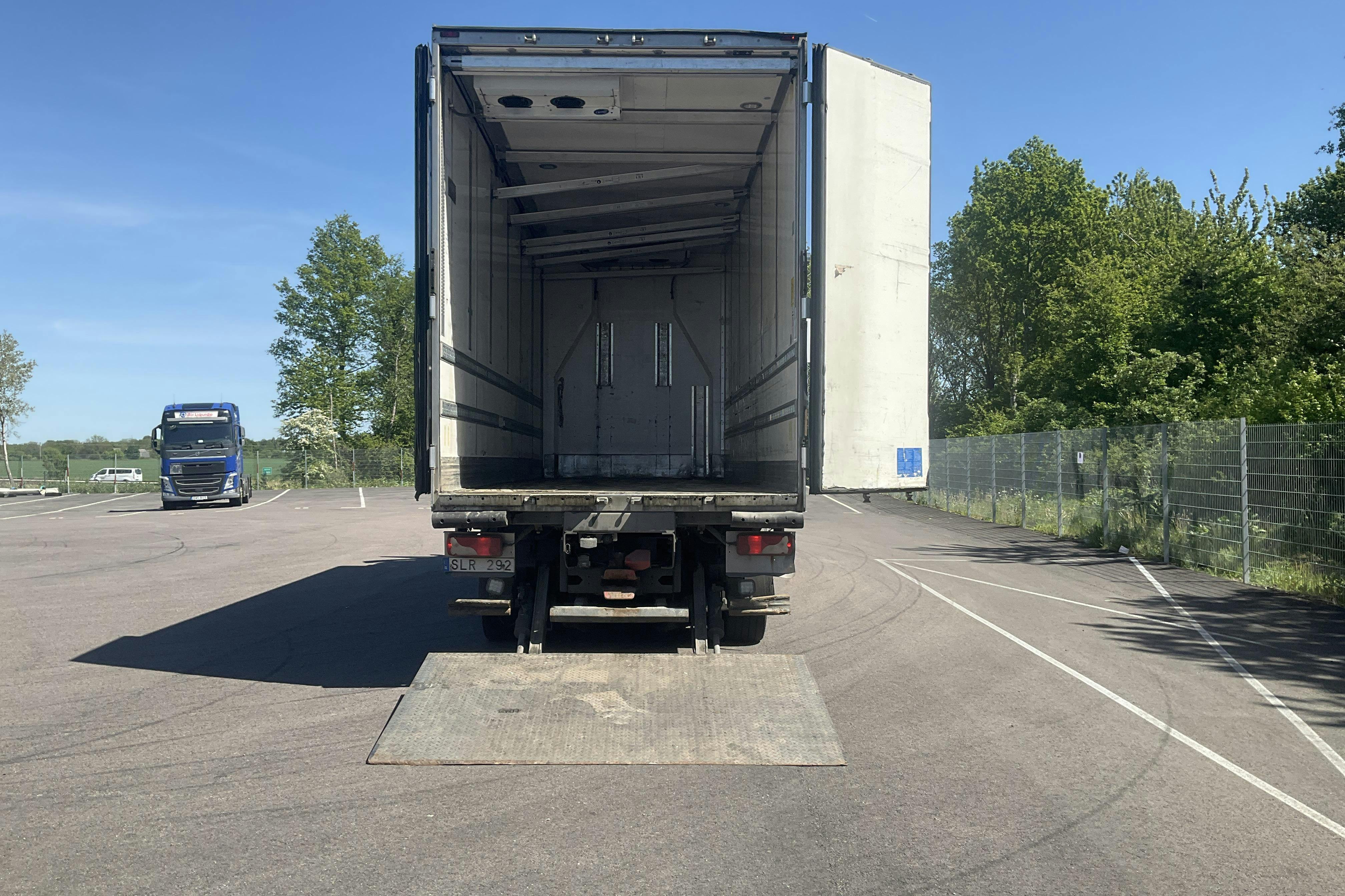 Scania R560 - 957 218 km - Automat - vit - 2013