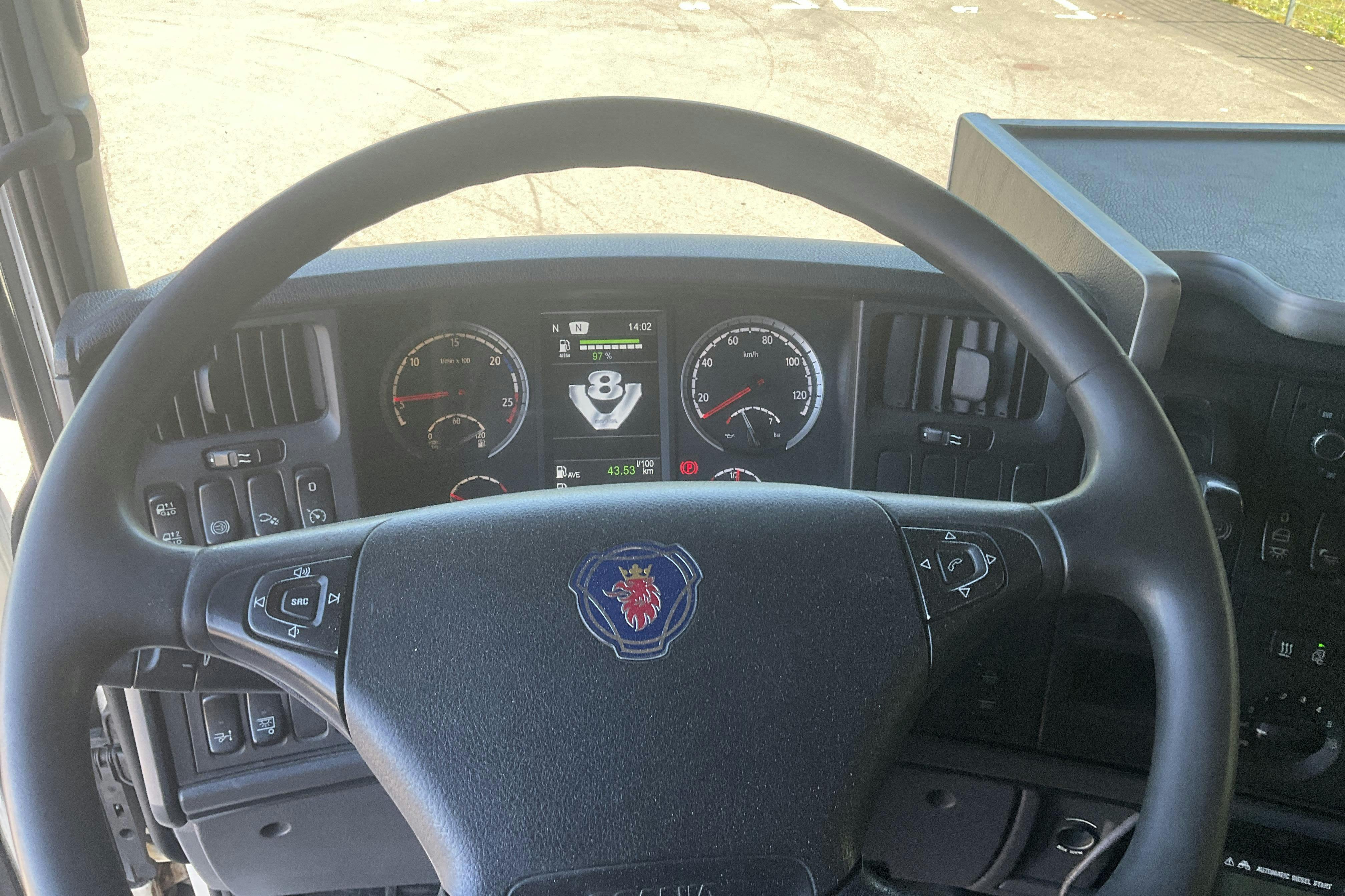 Scania R560 - 957 218 km - Automat - vit - 2013