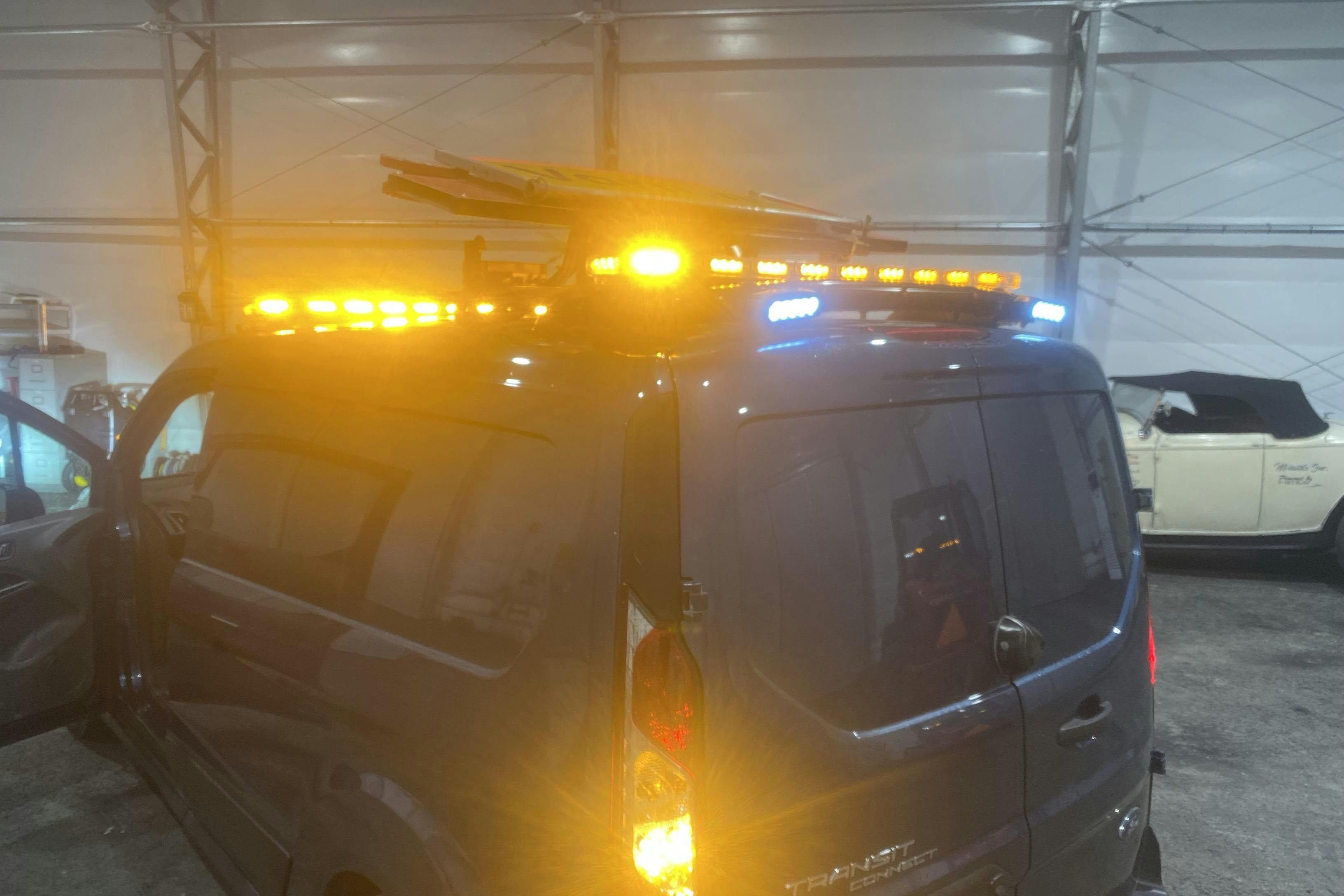 Ford Transit Connect 1.5 EcoBlue (100hk) - 10 430 mil - Automat - blå - 2020