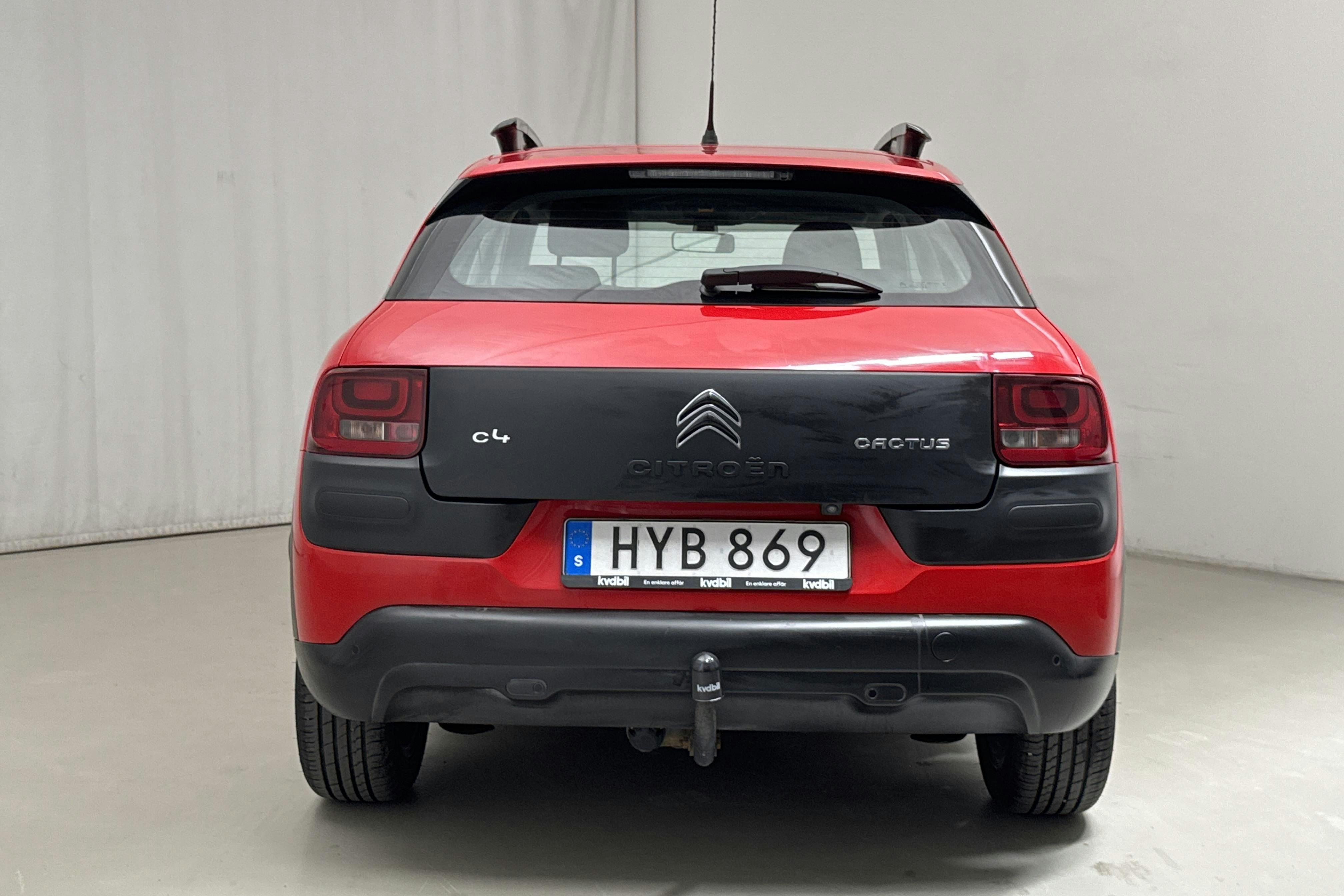 Citroën C4 Cactus PureTech (82hk) - 8 778 mil - Manuell - röd - 2015