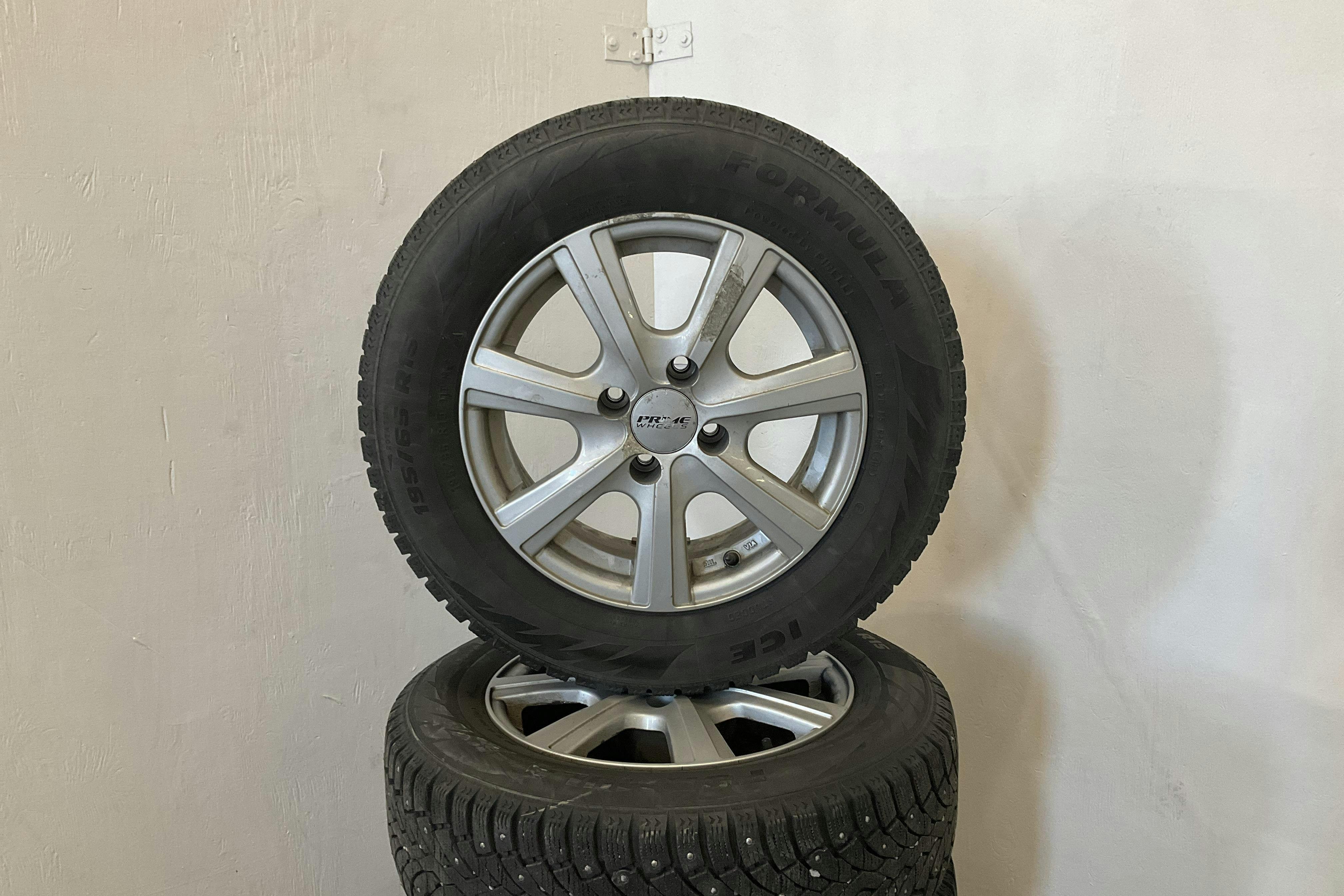 Citroën C4 Cactus PureTech (82hk) - 8 778 mil - Manuell - röd - 2015