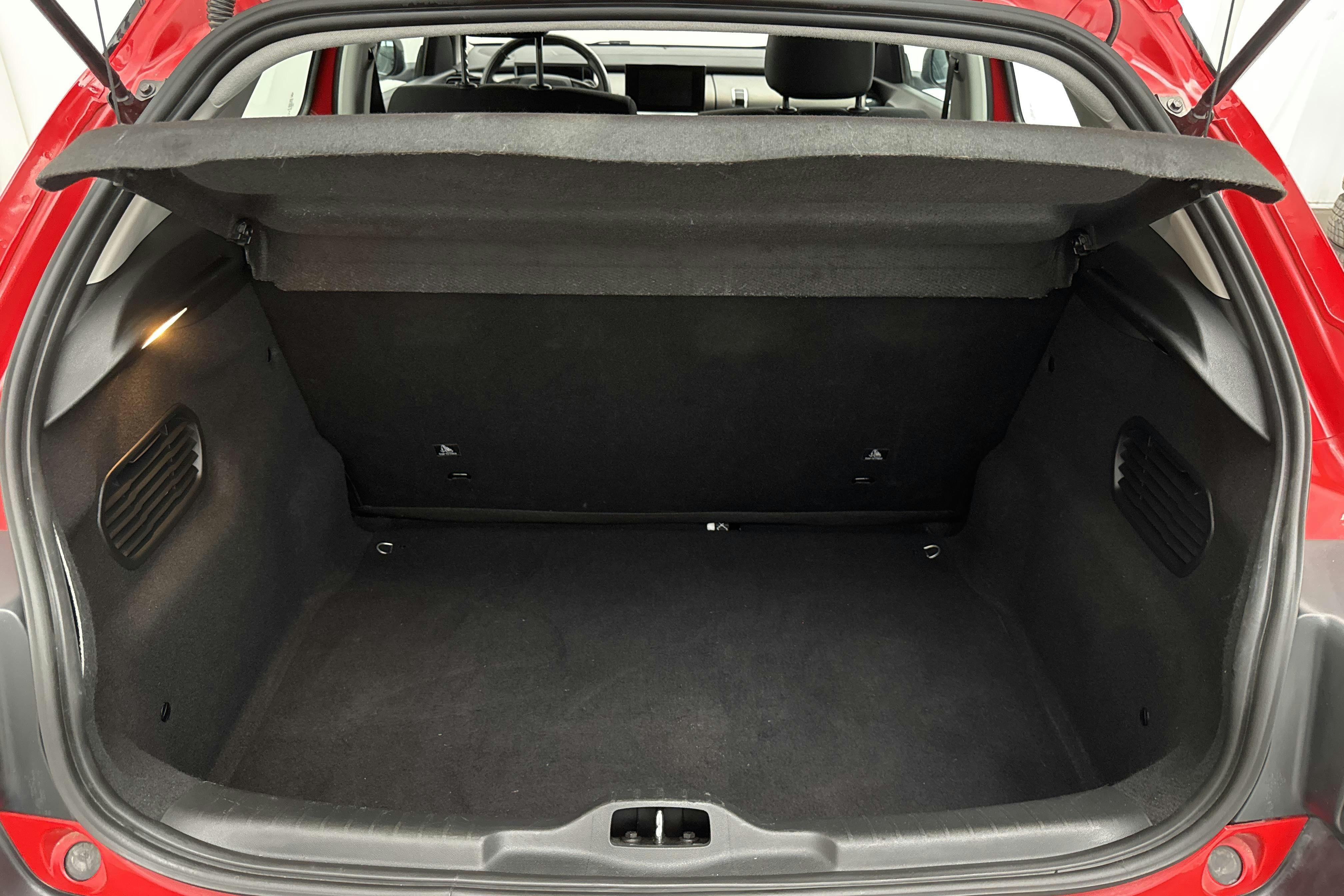 Citroën C4 Cactus PureTech (82hk) - 8 778 mil - Manuell - röd - 2015
