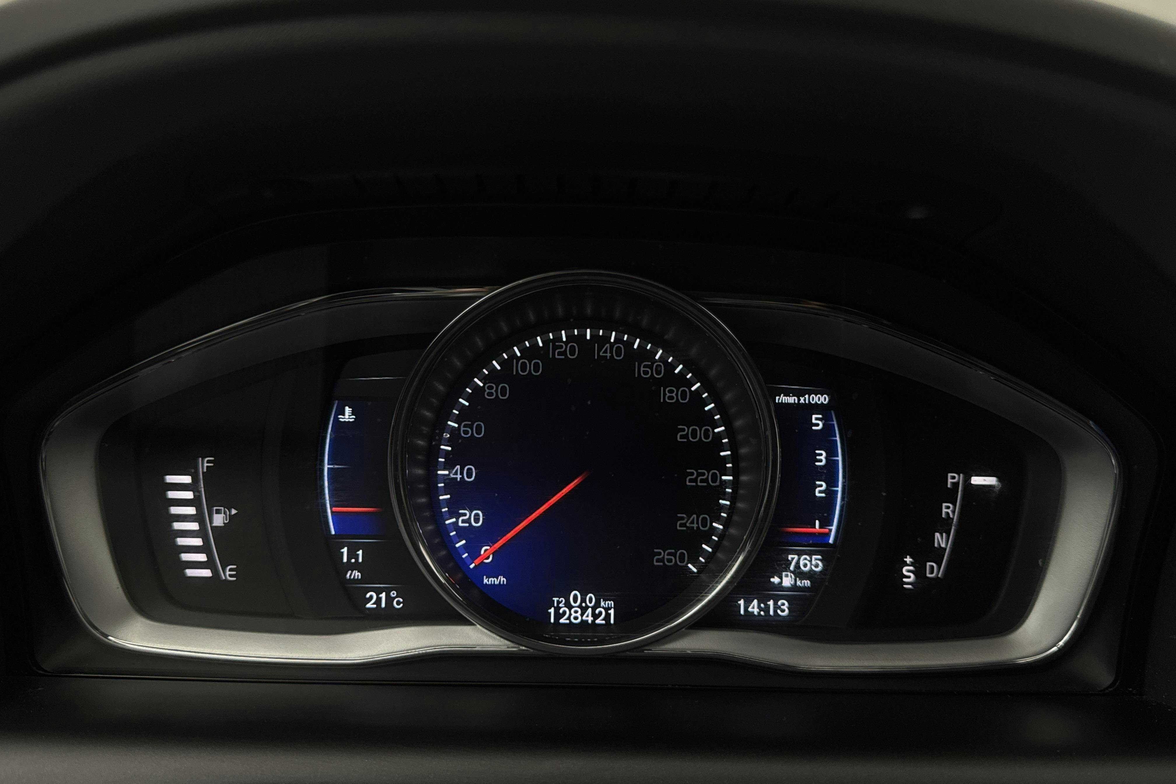 Volvo XC60 D4 AWD (190hk) - 12 842 mil - Automat - grå - 2017