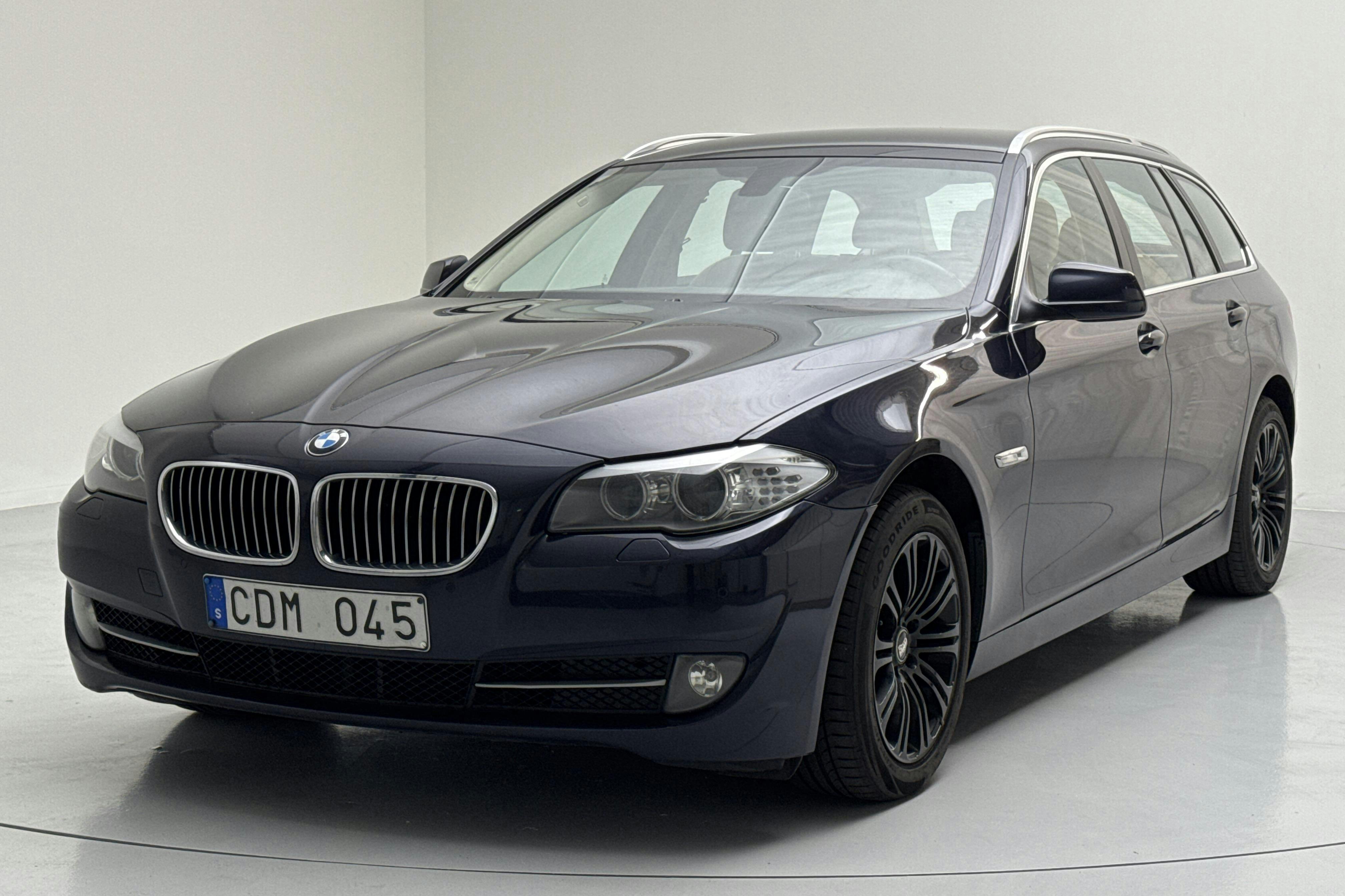 BMW 520d Touring, F11 (184hk) - 198 710 km - Automatic - blue - 2013