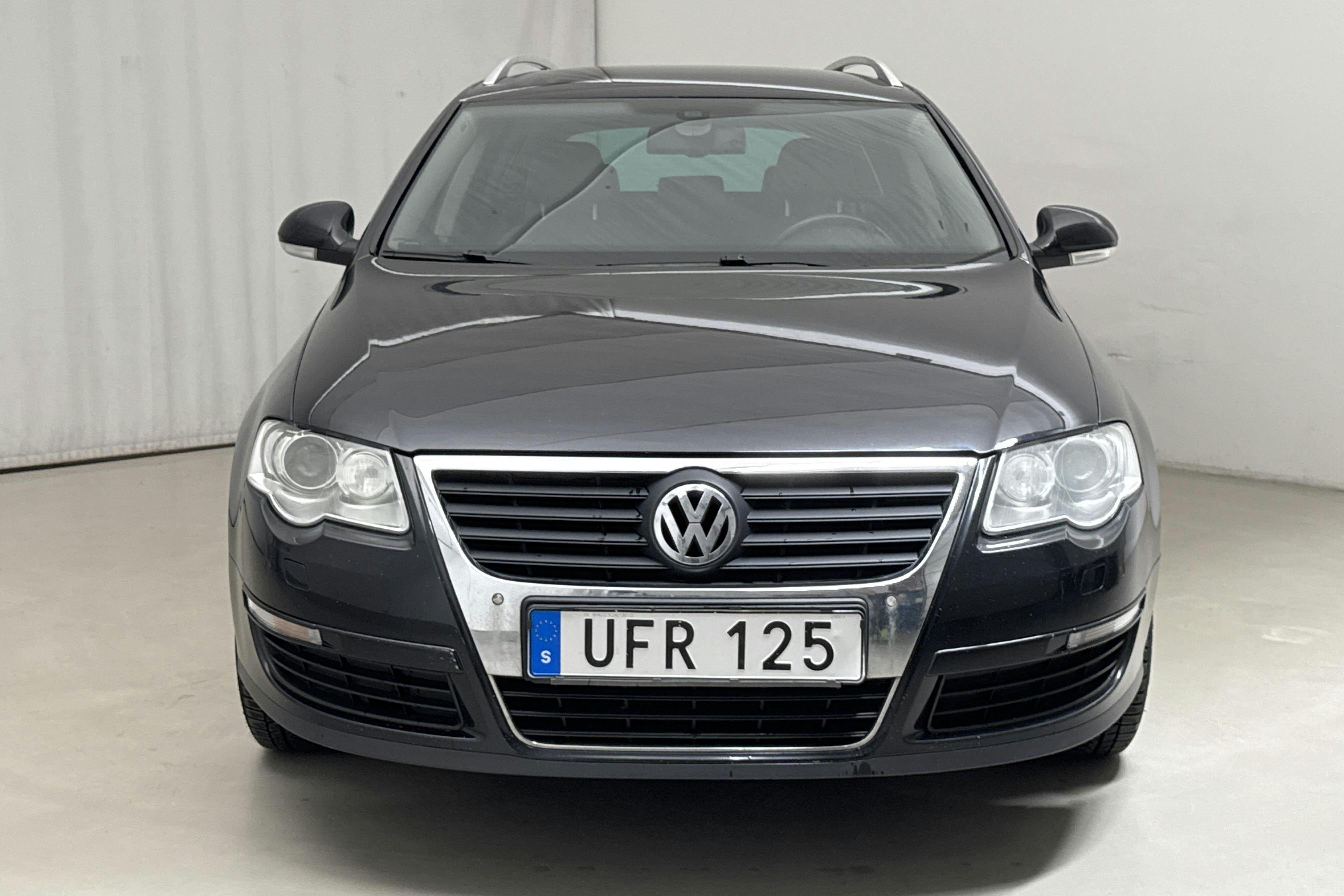 VW Passat 1.4 TSI EcoFuel Variant (150hk) - 23 026 mil - Automat - svart - 2010