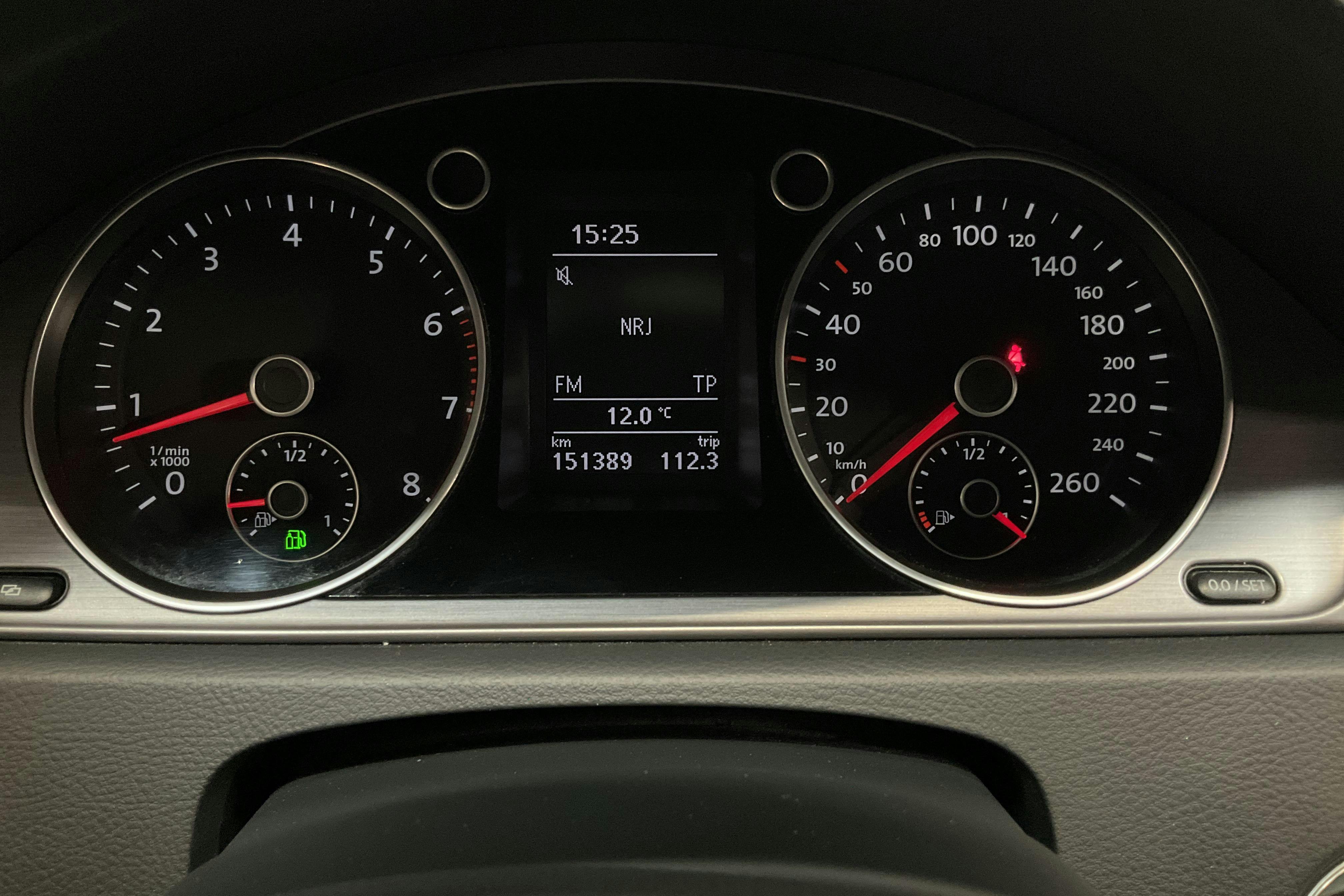 VW Passat 1.4 TSI EcoFuel Variant (150hk) - 15 138 mil - Manuell - Light Grey - 2012