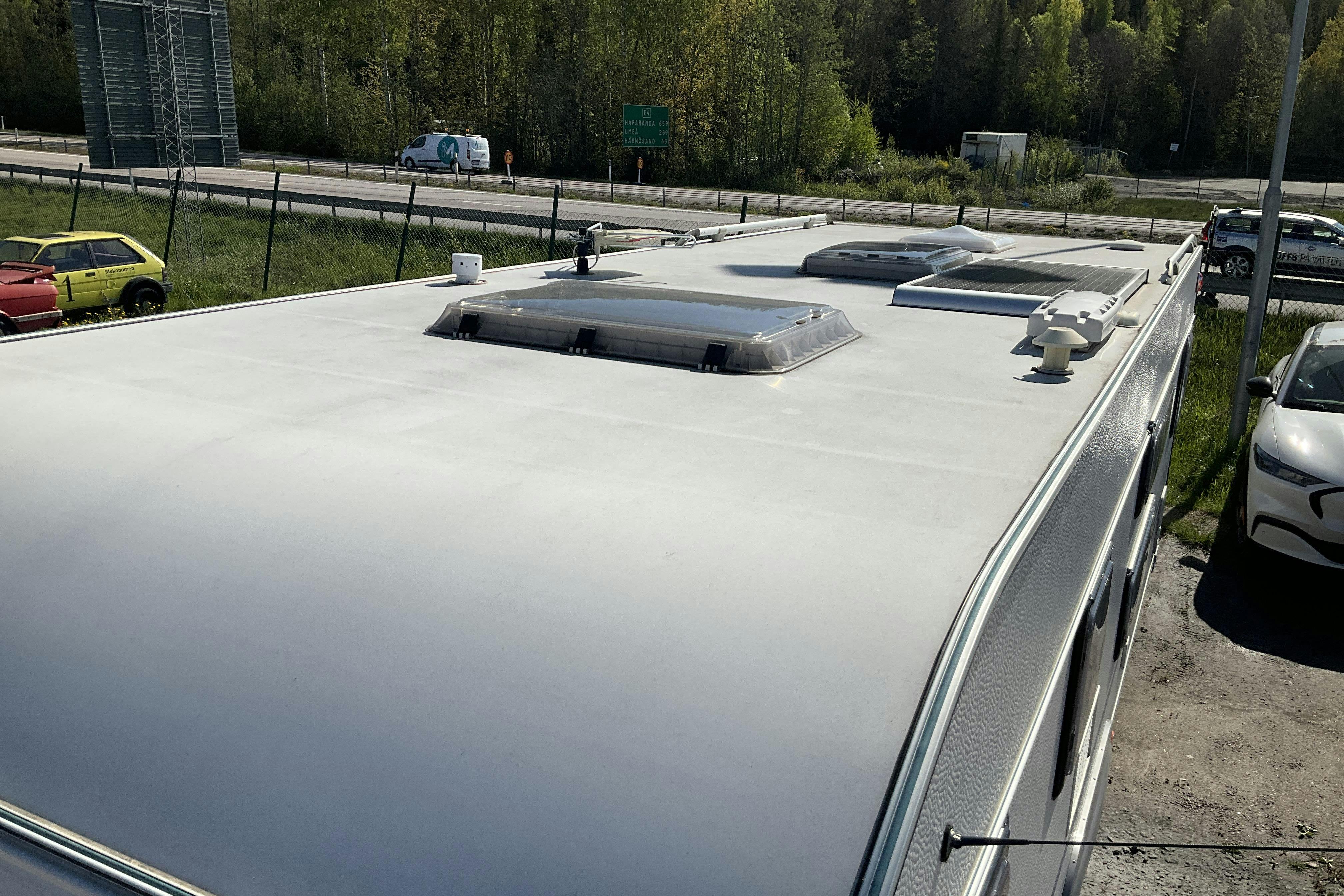 ADRIA CLASSICA 743 UT Husvagn med förtält - 0 km - vit - 2010