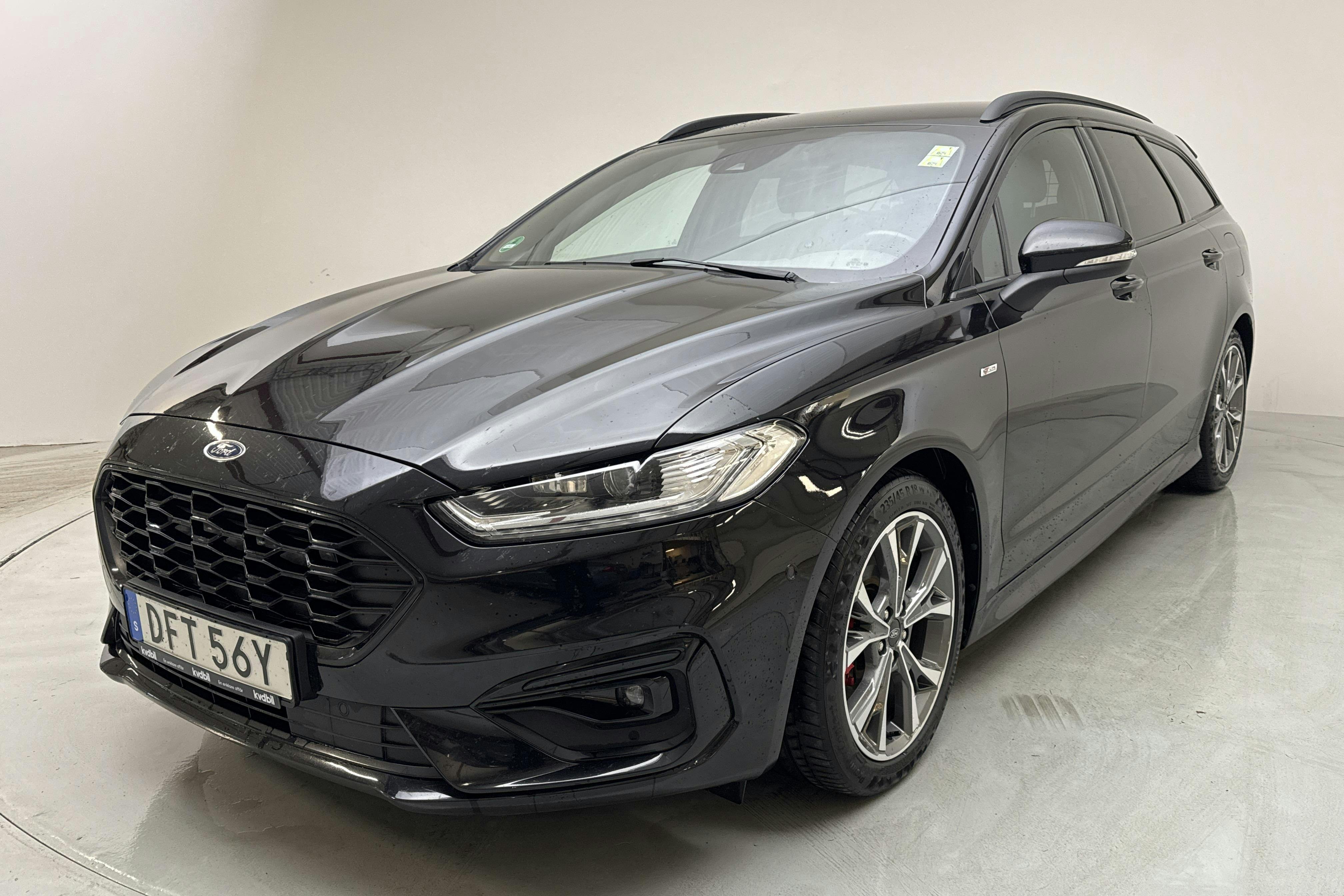 Ford Mondeo 2.0 HEV Kombi (187hk) - 9 311 mil - Automat - svart - 2022