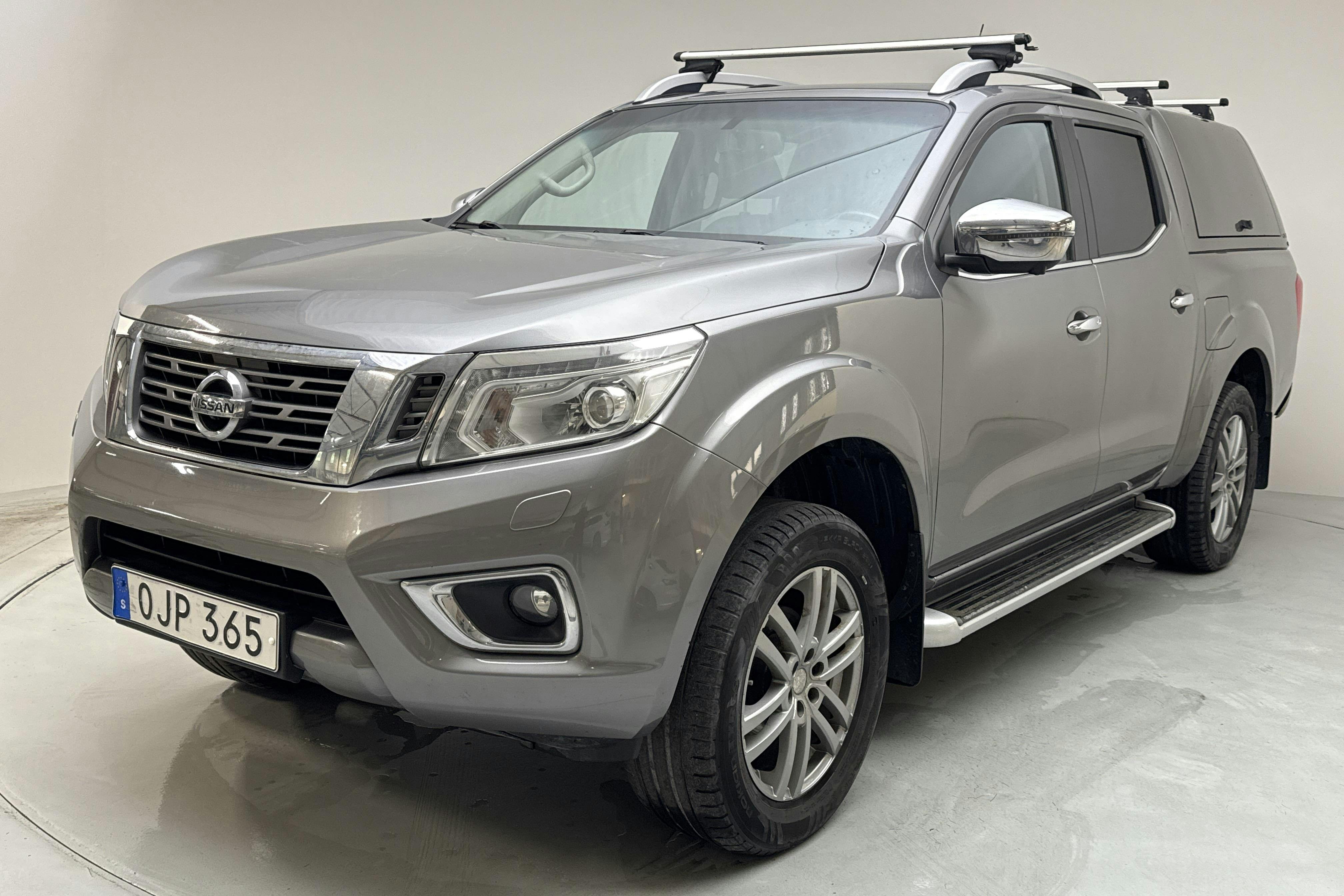 Nissan Navara 2.3 dCi 4x4 (190hk) - 120 490 km - Automatyczna - szary - 2017