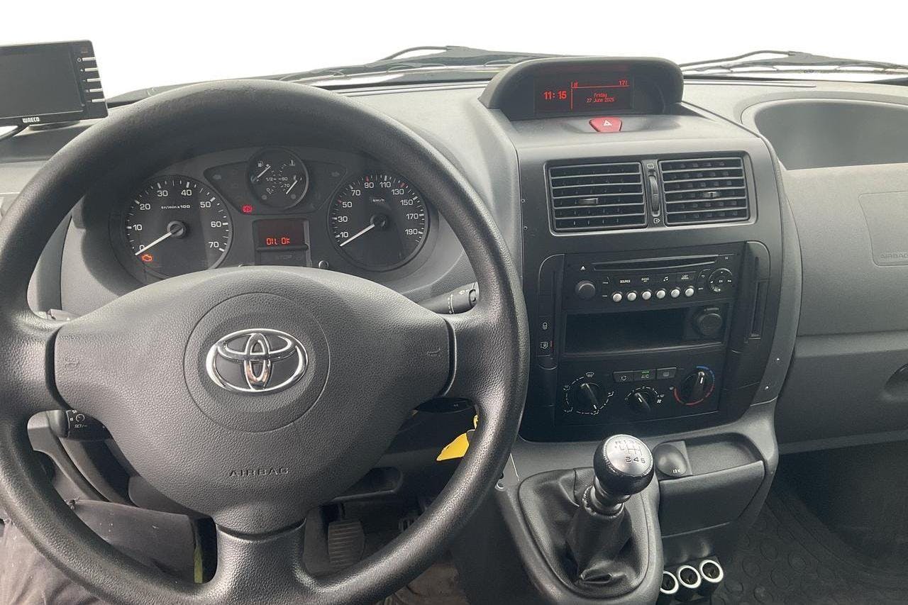 Toyota PROACE 2.0 D-4D (128hk) - 104 250 km - Manual - white - 2015