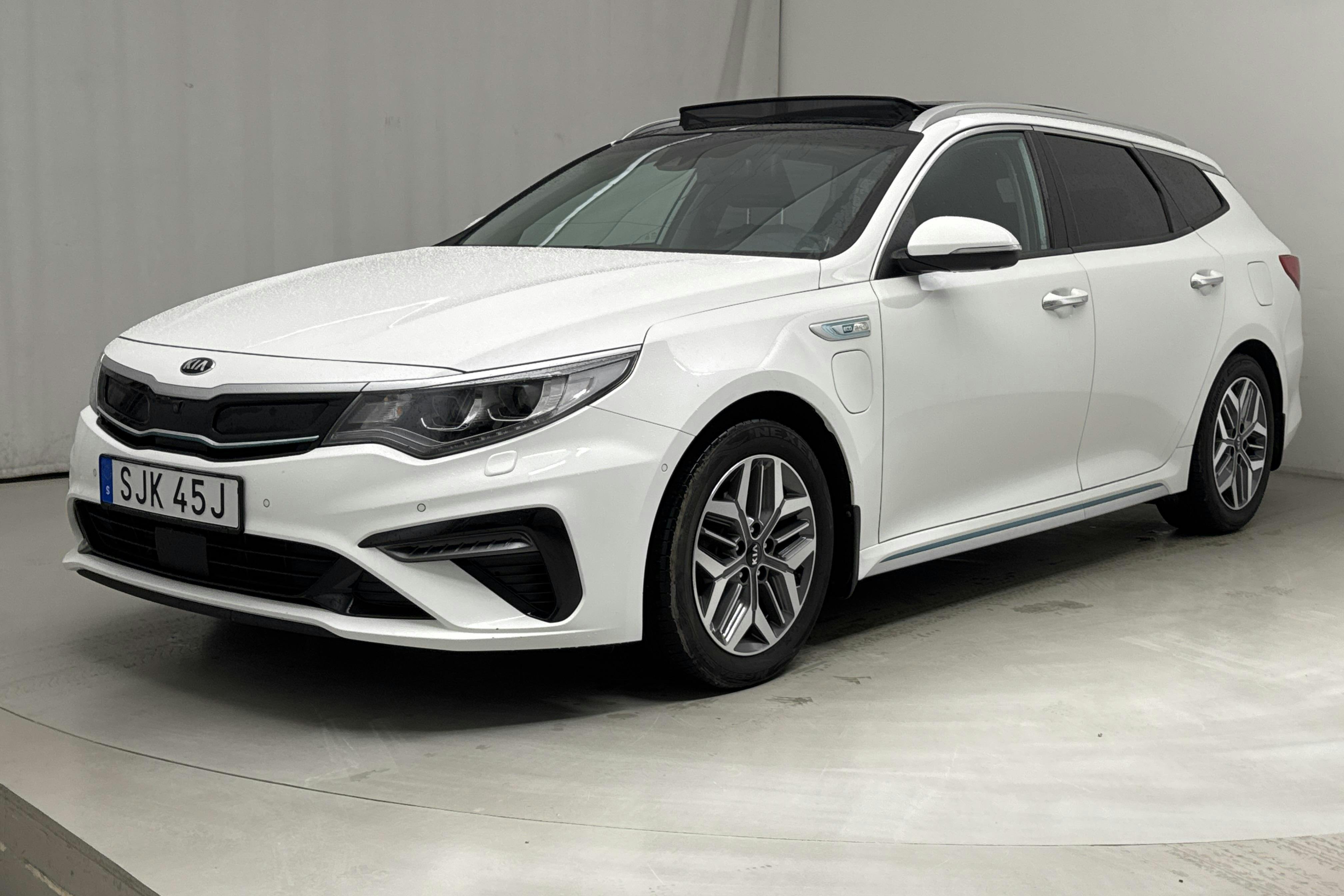 KIA Optima 2.0 GDi Plug-in Hybrid SW (205hk) - 9 058 mil - Automat - vit - 2020