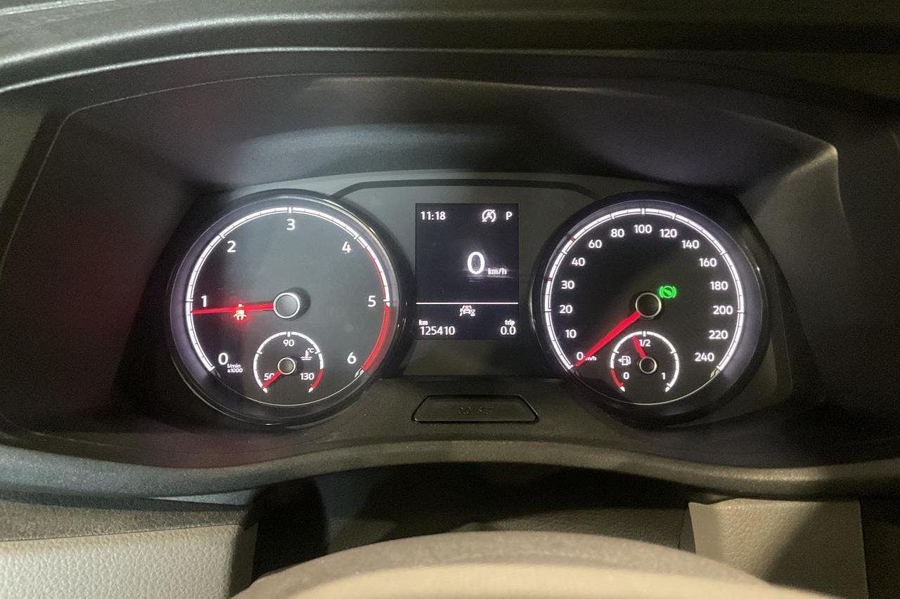 VW Transporter T6 2.0 TDI BMT Skåp (150hk) - 12 541 mil - Automat - svart - 2021
