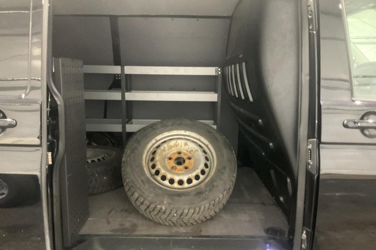 VW Transporter T6 2.0 TDI BMT Skåp (150hk) - 12 541 mil - Automat - svart - 2021