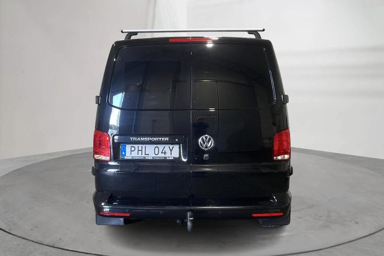 VW Transporter T6 2.0 TDI BMT Skåp (150hk) - 12 541 mil - Automat - svart - 2021