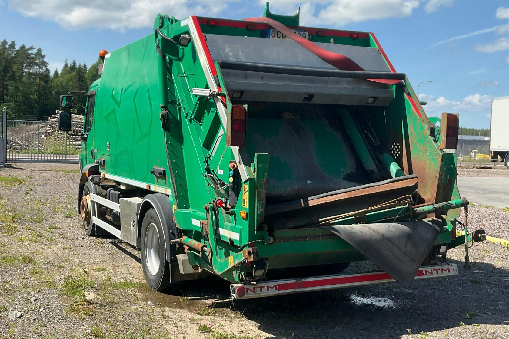 Volvo FL260 - 342 804 km - Automaattinen - vihreä - 2014