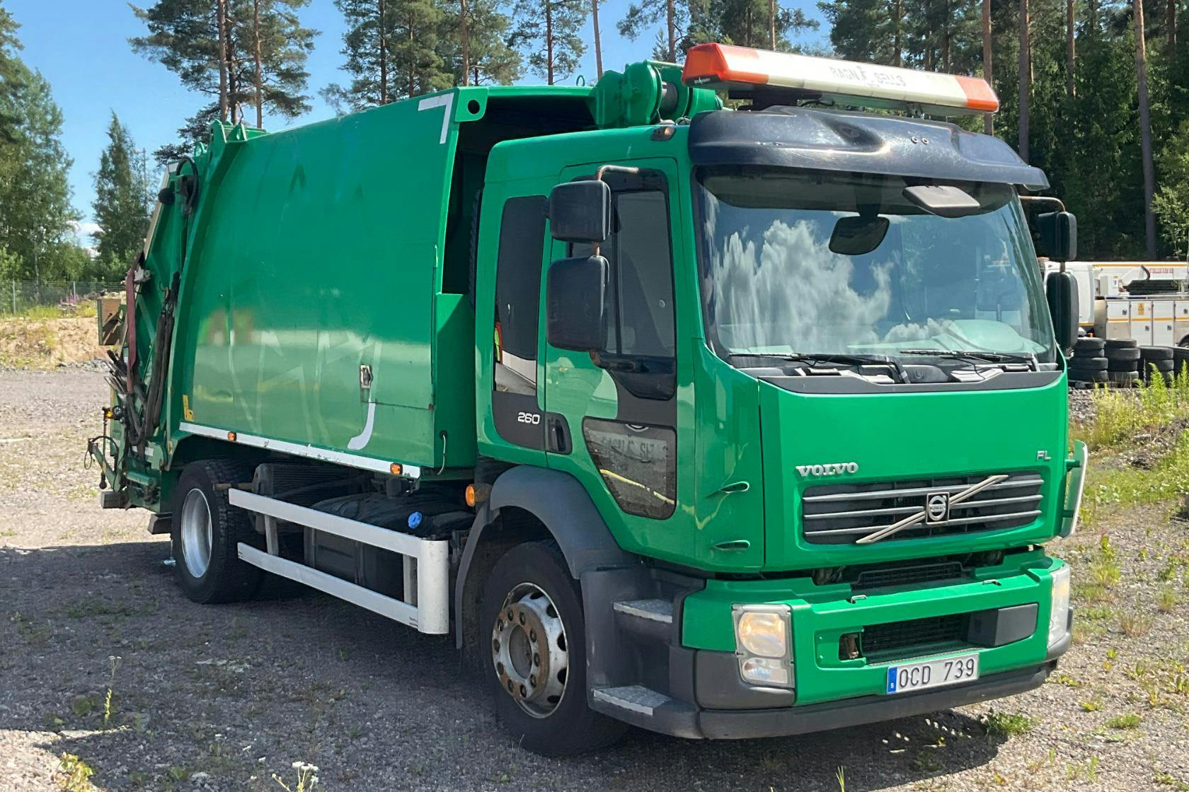 Esittelykuva 2 osoitteesta 46: Volvo FL260 - 342 804 km - Automaattinen - vihreä - 2014