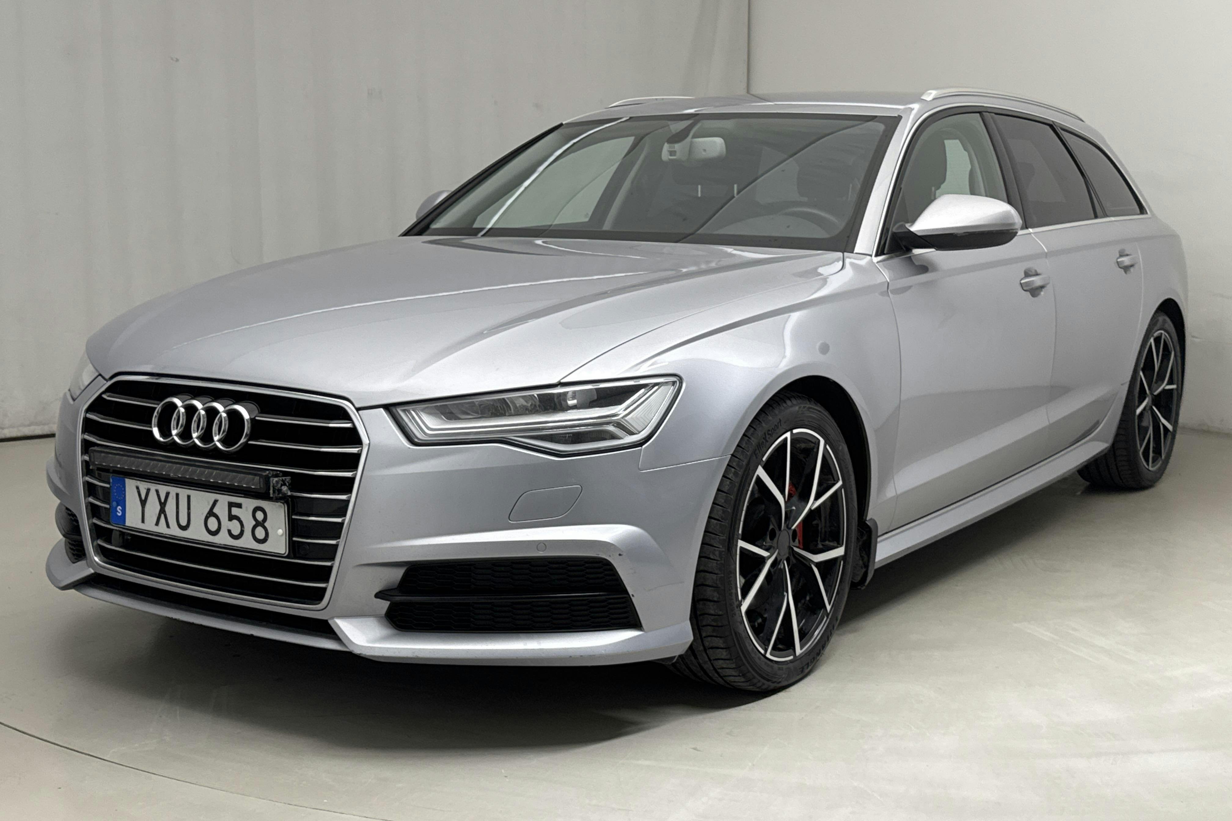 Audi A6 2.0 TDI Avant (190hk) - 18 693 mil - Automat - silver - 2018