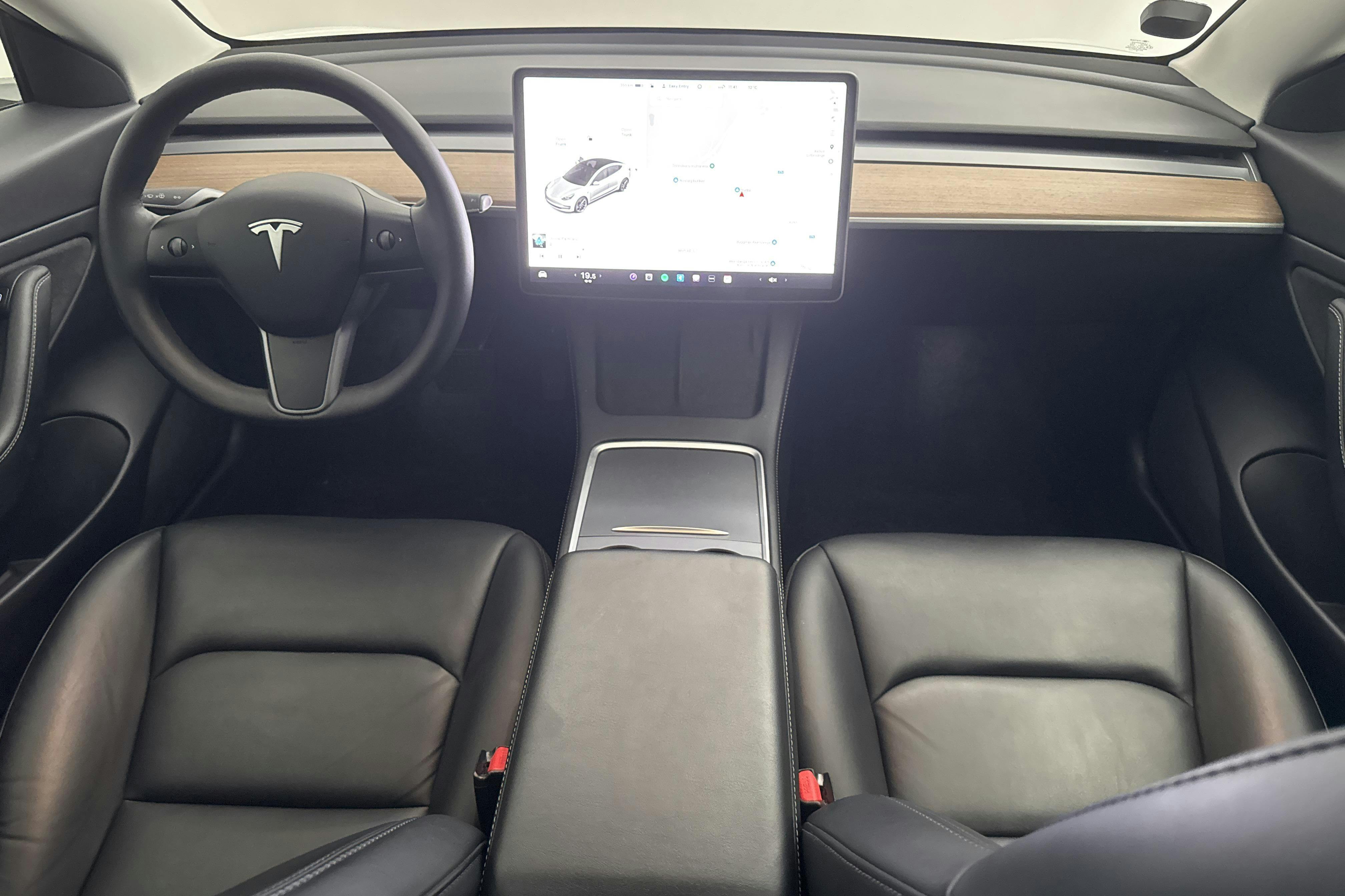 Tesla Model 3 Long Range Dual Motor AWD - 8 468 mil - Automat - vit - 2021