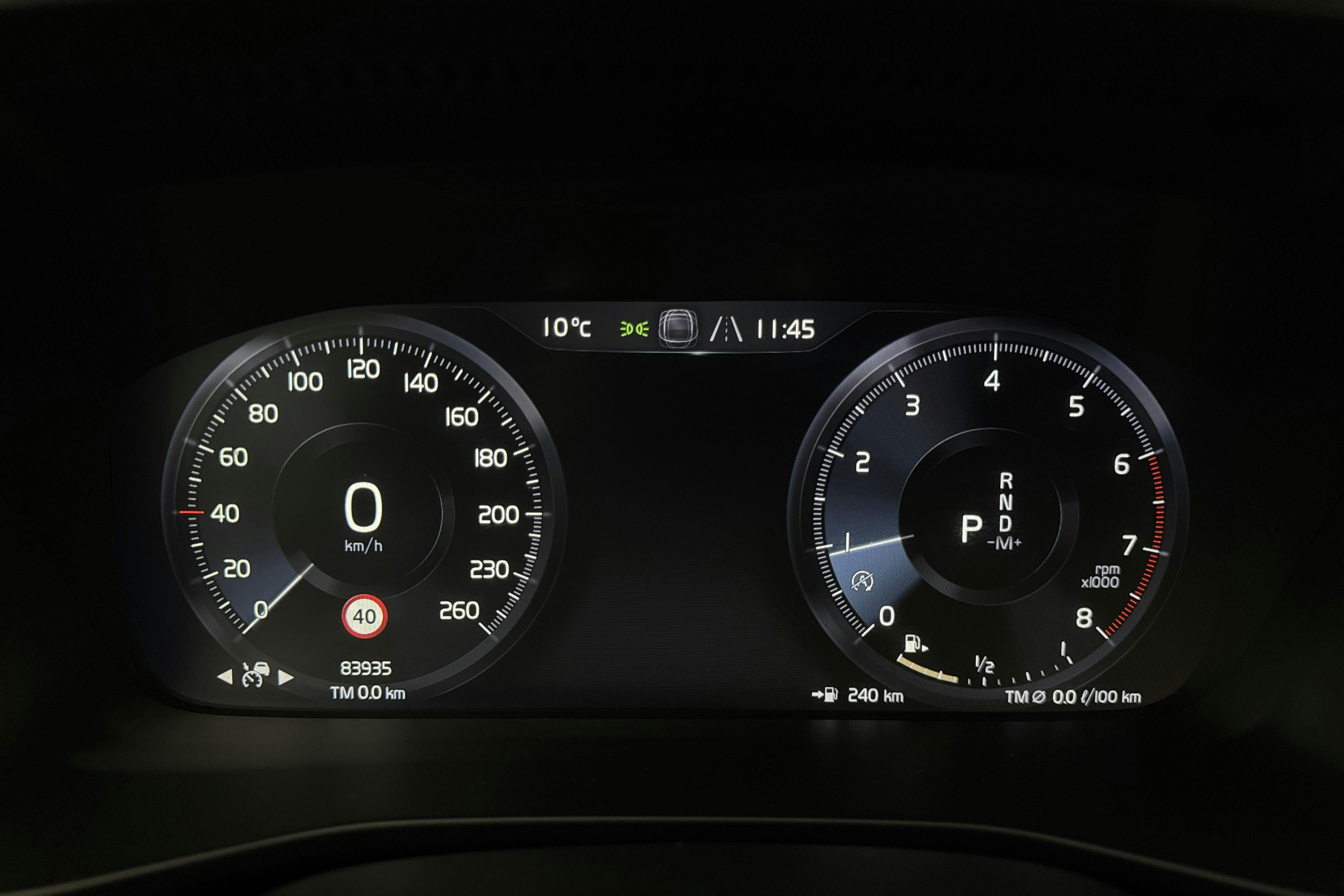 Volvo XC40 T2 2WD (129hk) - 8 394 mil - Automat - svart - 2021