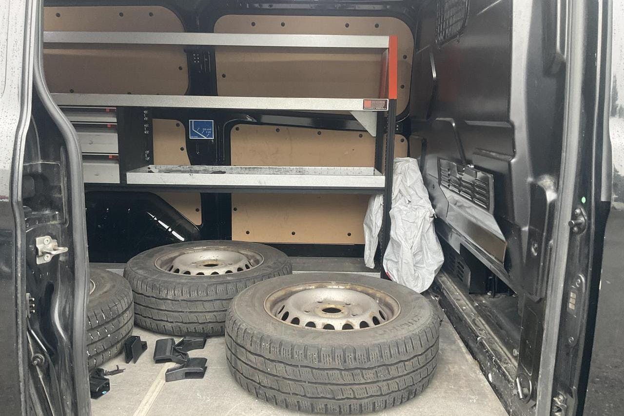 Ford Transit Custom 280 (130hk) - 12 455 mil - Automat - svart - 2019
