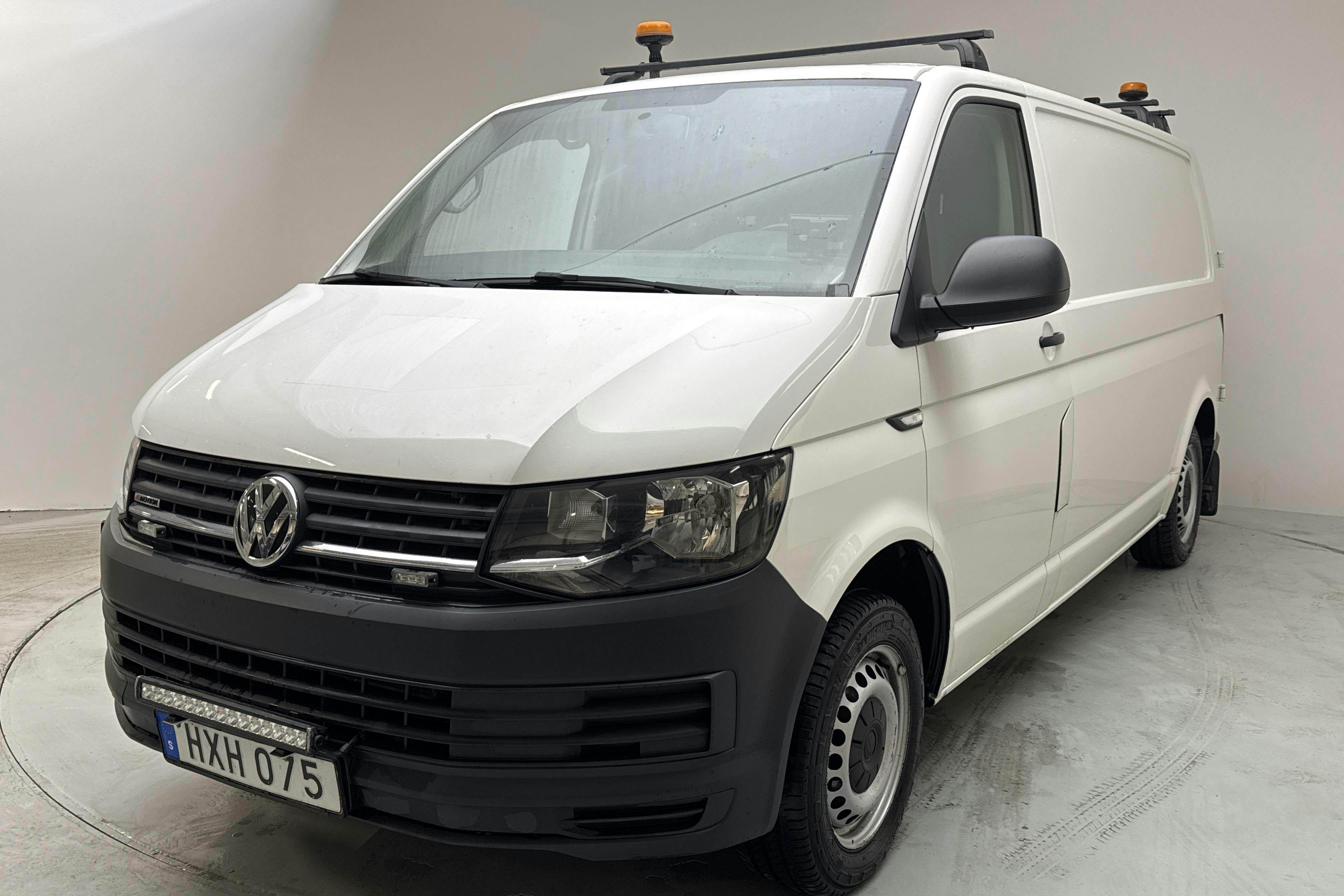 VW Transporter T6 2.0 TDI BMT Skåp 4MOTION (150hk) - 16 502 mil - Manuell - vit - 2016