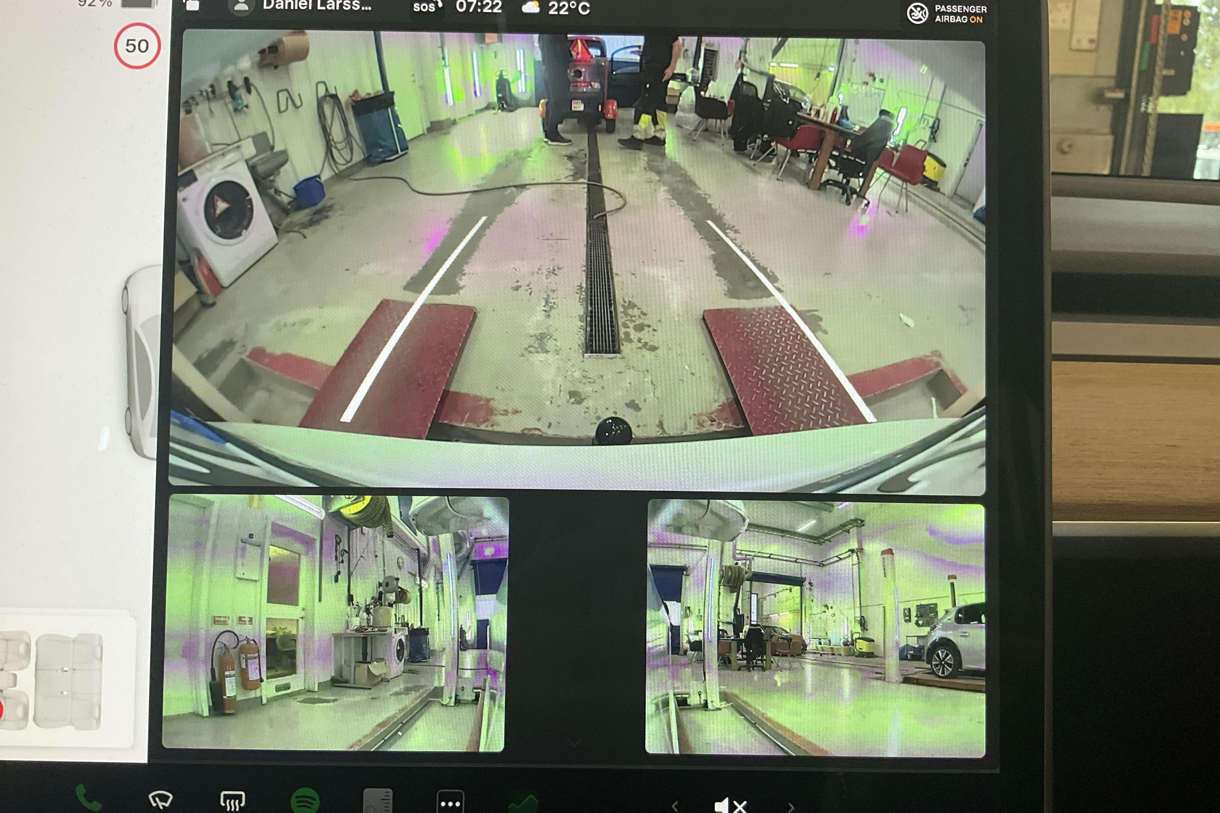 Tesla Model 3 Standard Range RWD - 11 856 mil - Automat - vit - 2020
