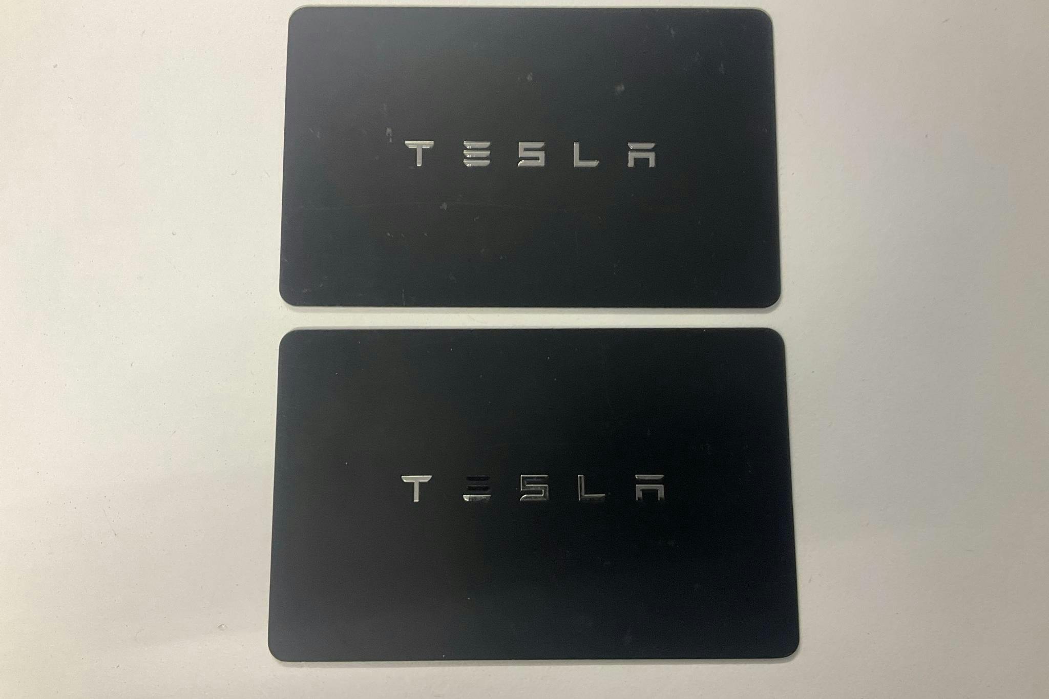 Tesla Model 3 Standard Range RWD - 11 856 mil - Automat - vit - 2020